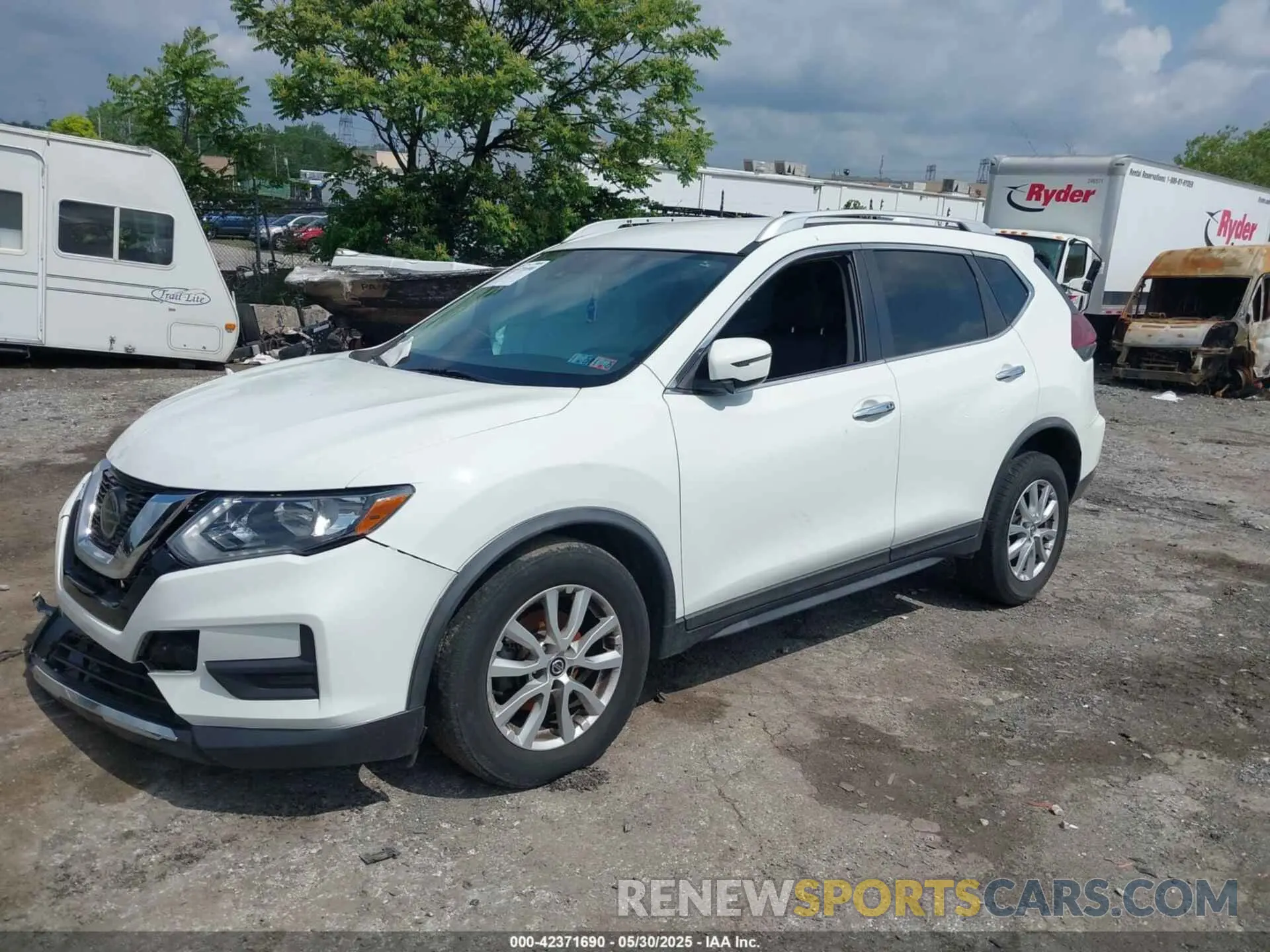 2 Photograph of a damaged car KNMAT2MT8LP527467 NISSAN ROGUE 2020