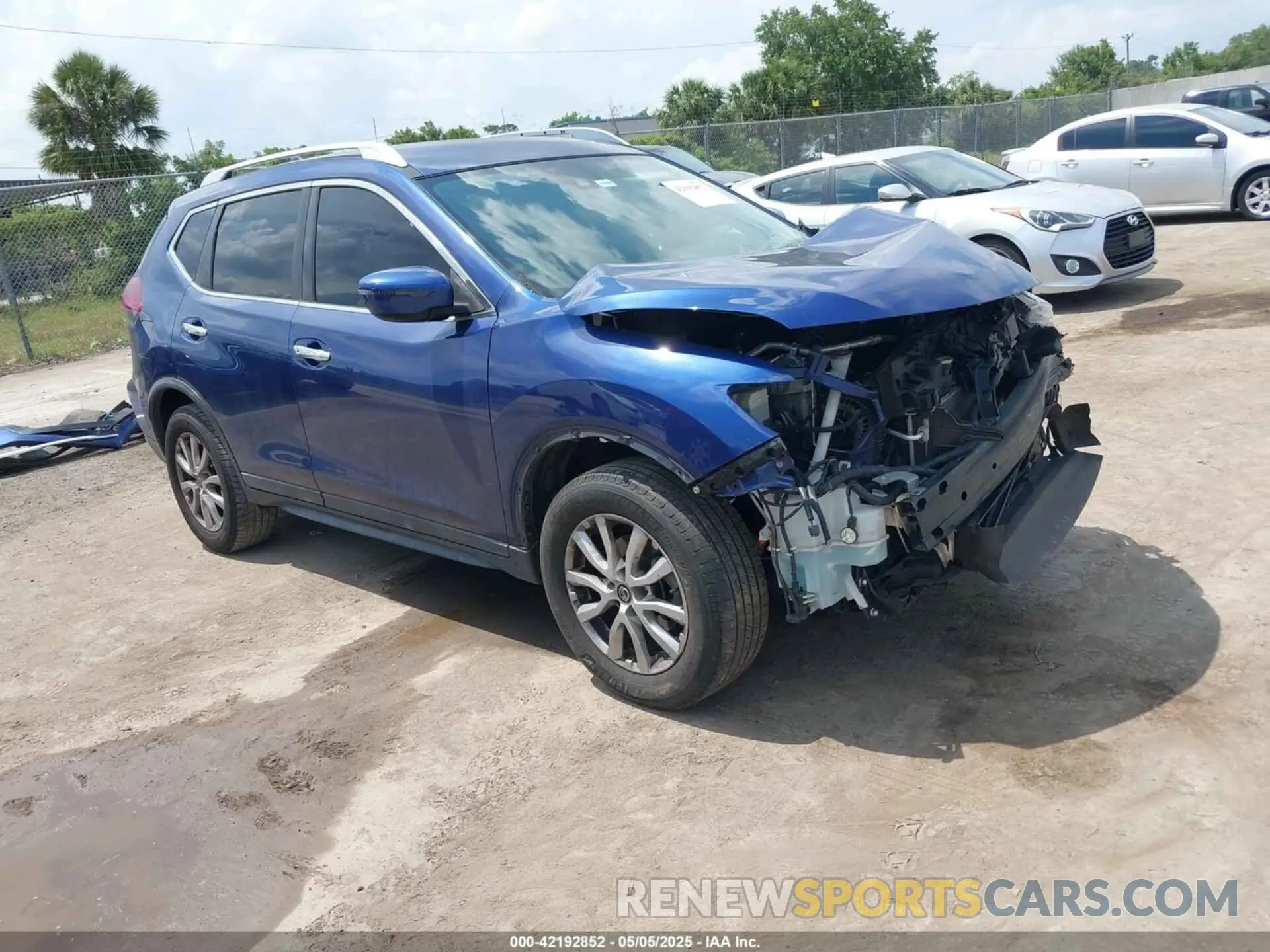 1 Photograph of a damaged car KNMAT2MT8LP530191 NISSAN ROGUE 2020