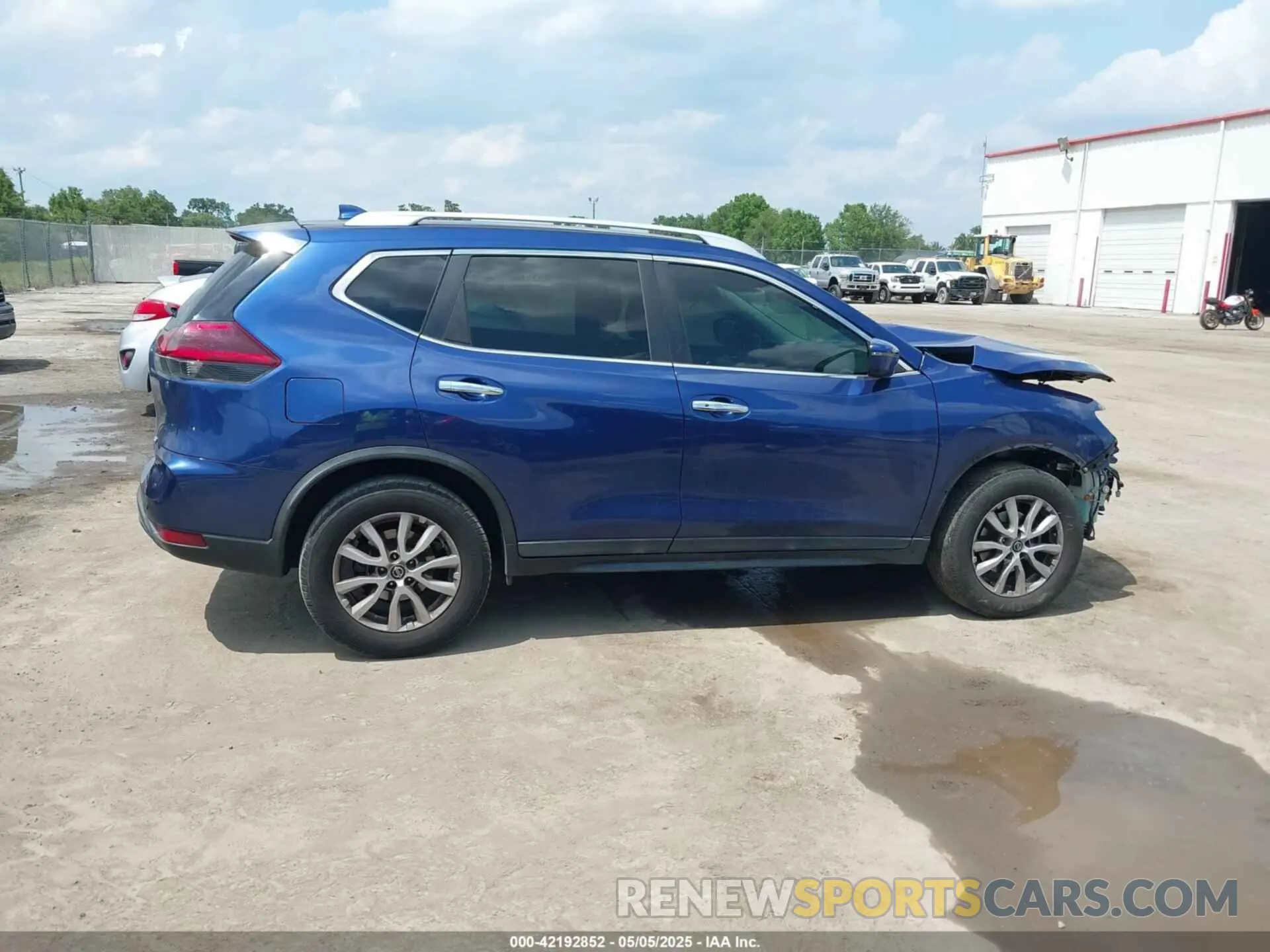13 Photograph of a damaged car KNMAT2MT8LP530191 NISSAN ROGUE 2020