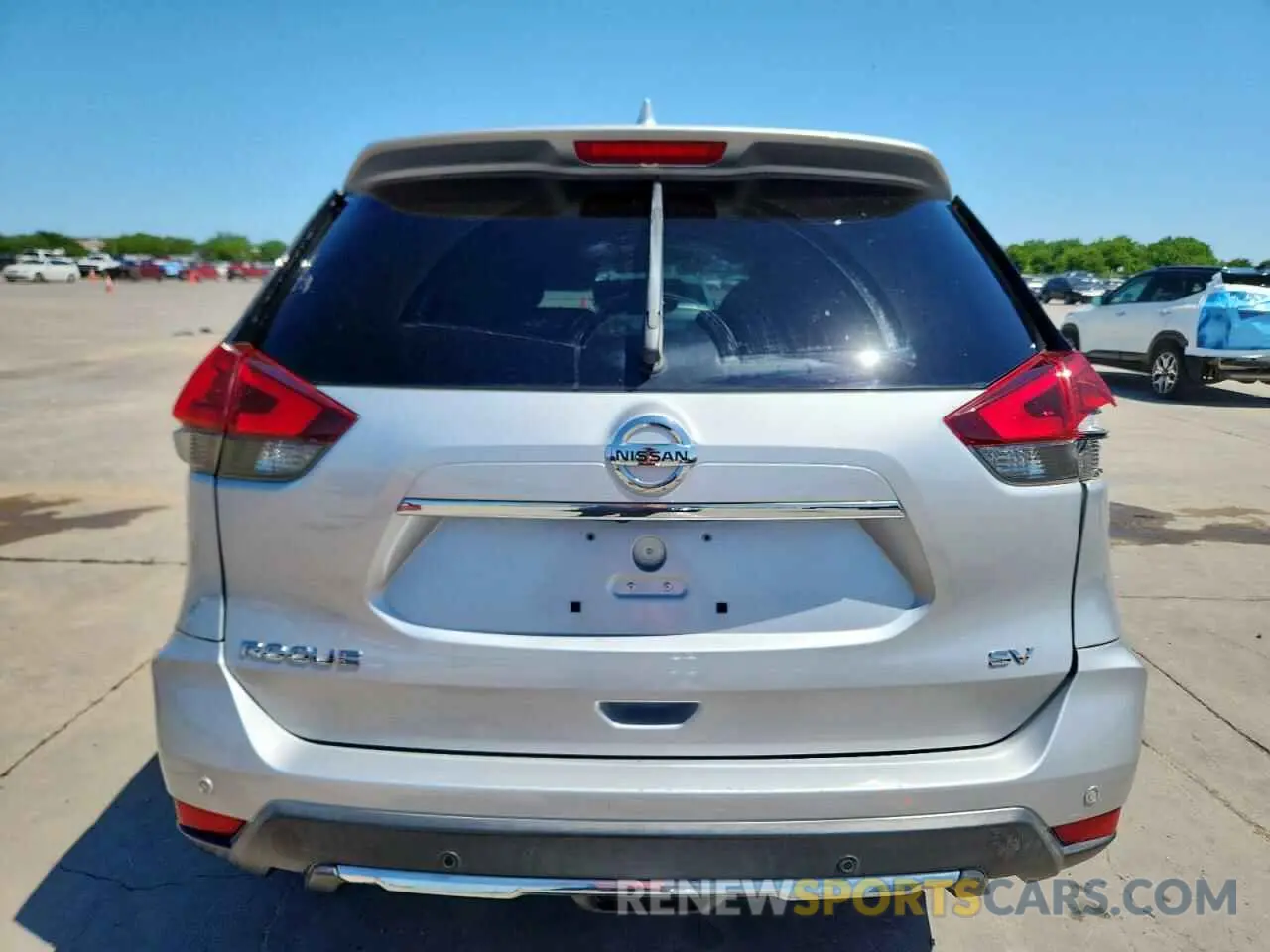 6 Photograph of a damaged car KNMAT2MT8LP530790 NISSAN ROGUE 2020