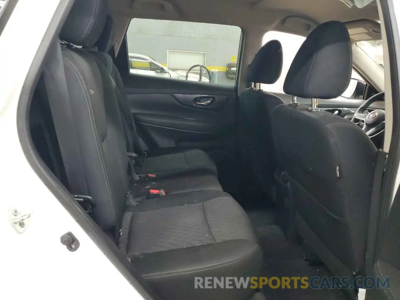 11 Photograph of a damaged car KNMAT2MT8LP542499 NISSAN ROGUE 2020