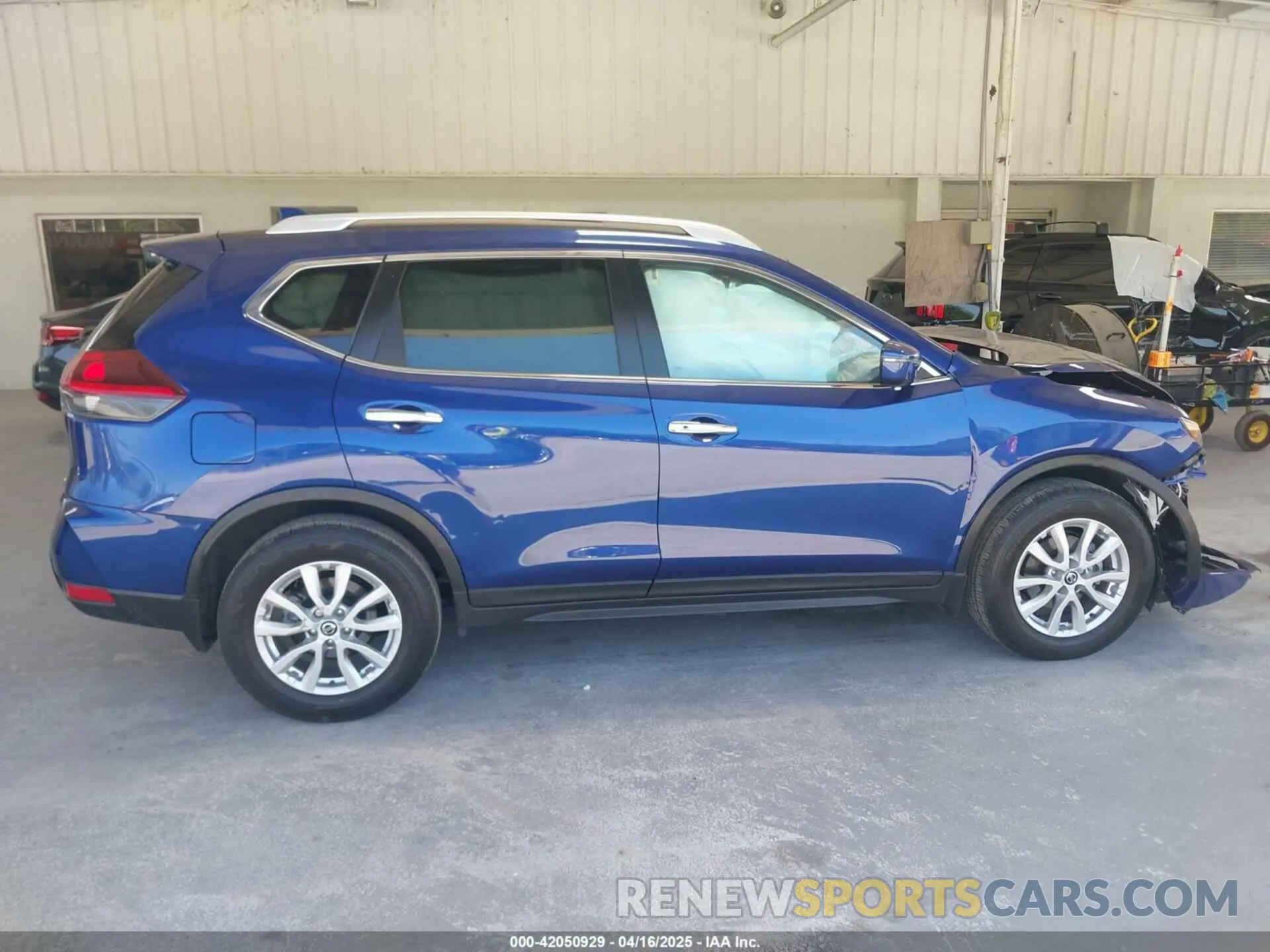 13 Photograph of a damaged car KNMAT2MT8LP542809 NISSAN ROGUE 2020