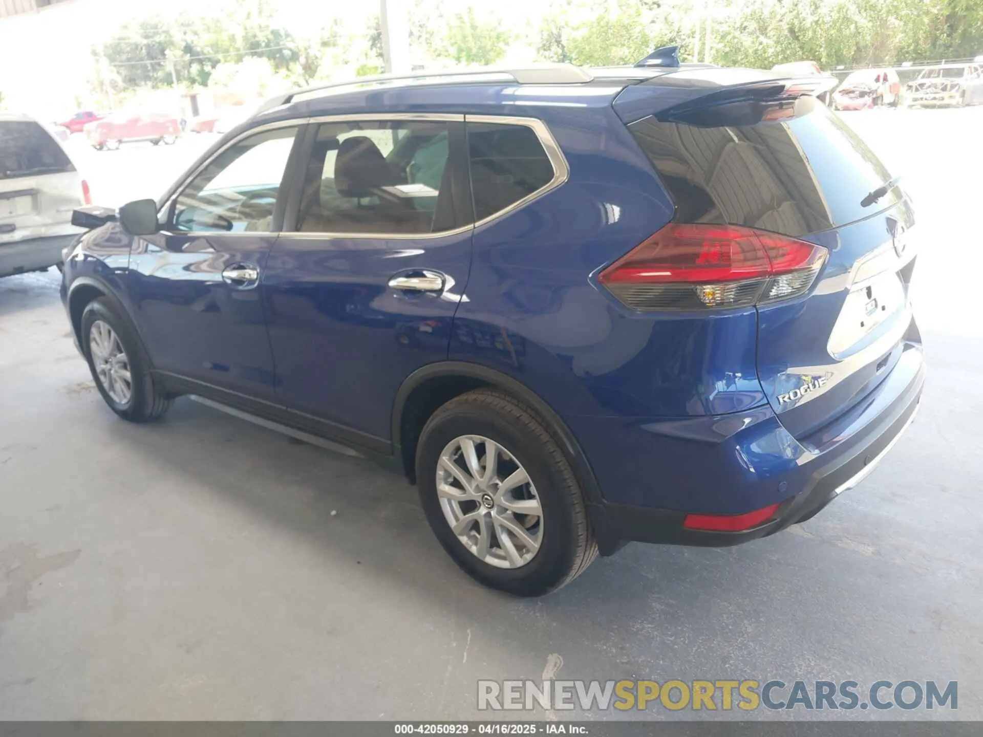 3 Photograph of a damaged car KNMAT2MT8LP542809 NISSAN ROGUE 2020