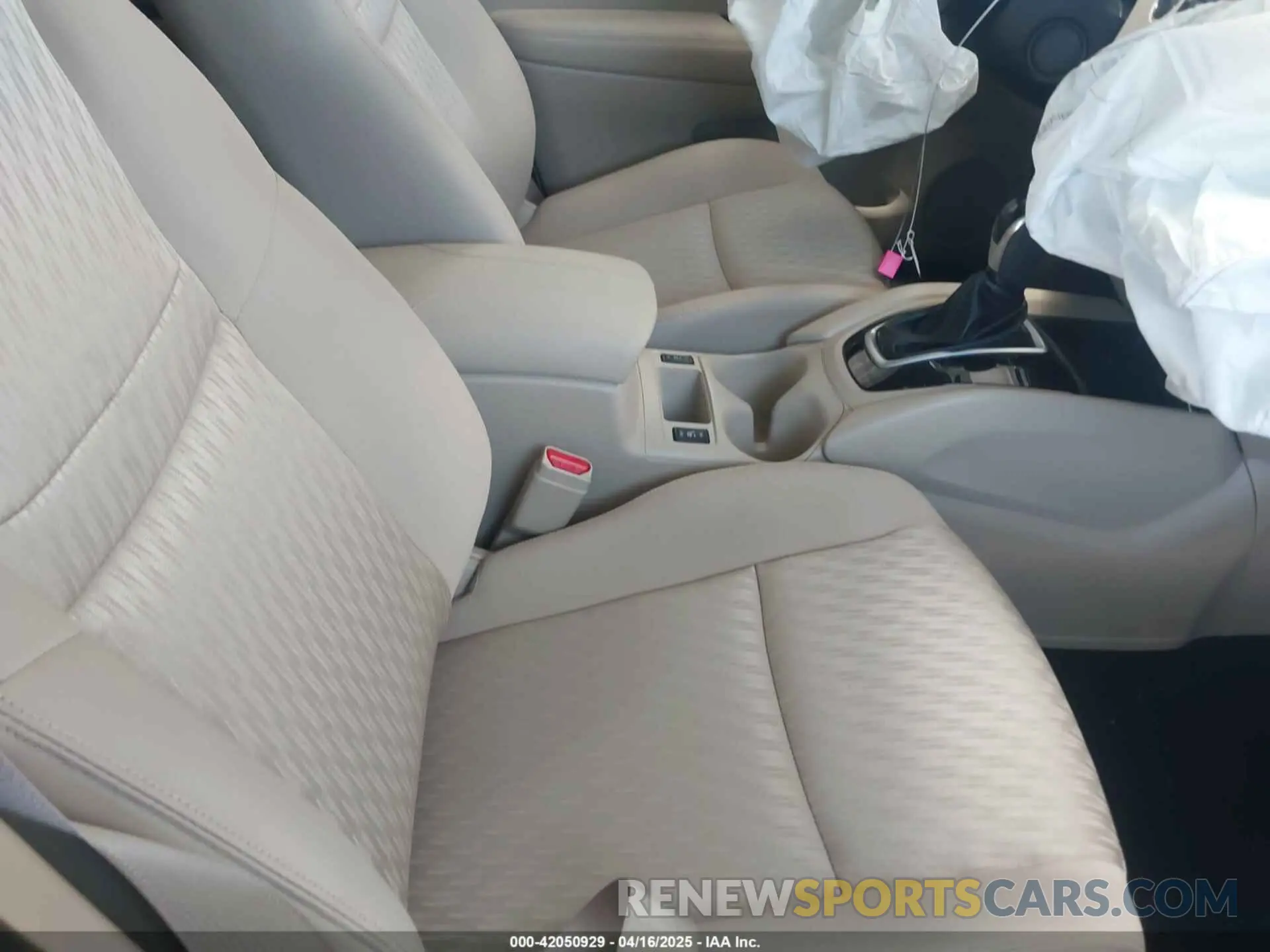 5 Photograph of a damaged car KNMAT2MT8LP542809 NISSAN ROGUE 2020