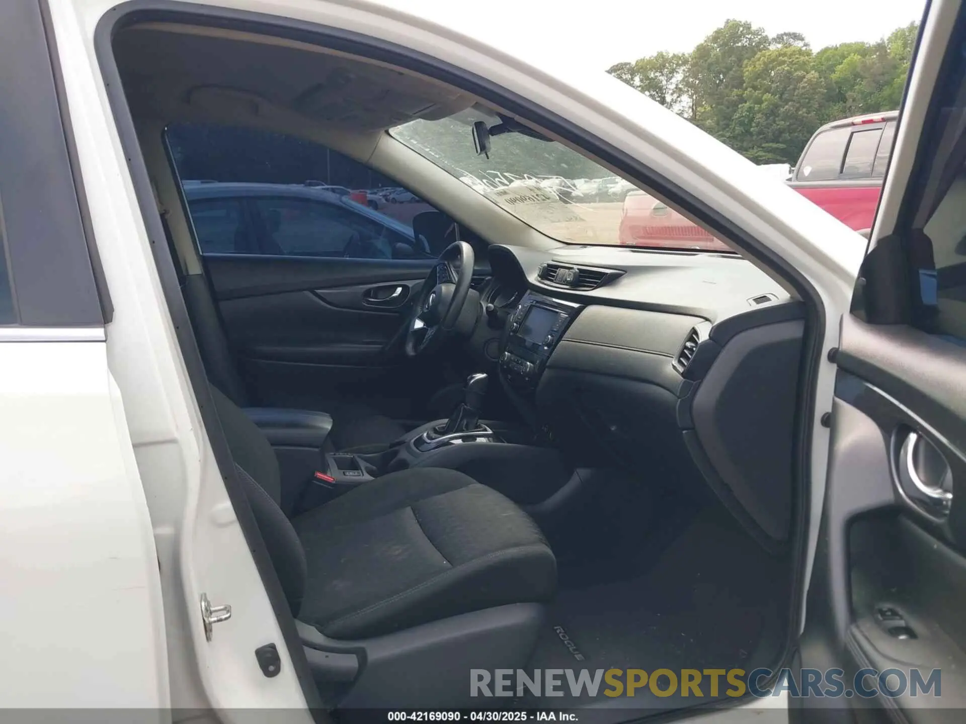 5 Photograph of a damaged car KNMAT2MT9LP507566 NISSAN ROGUE 2020