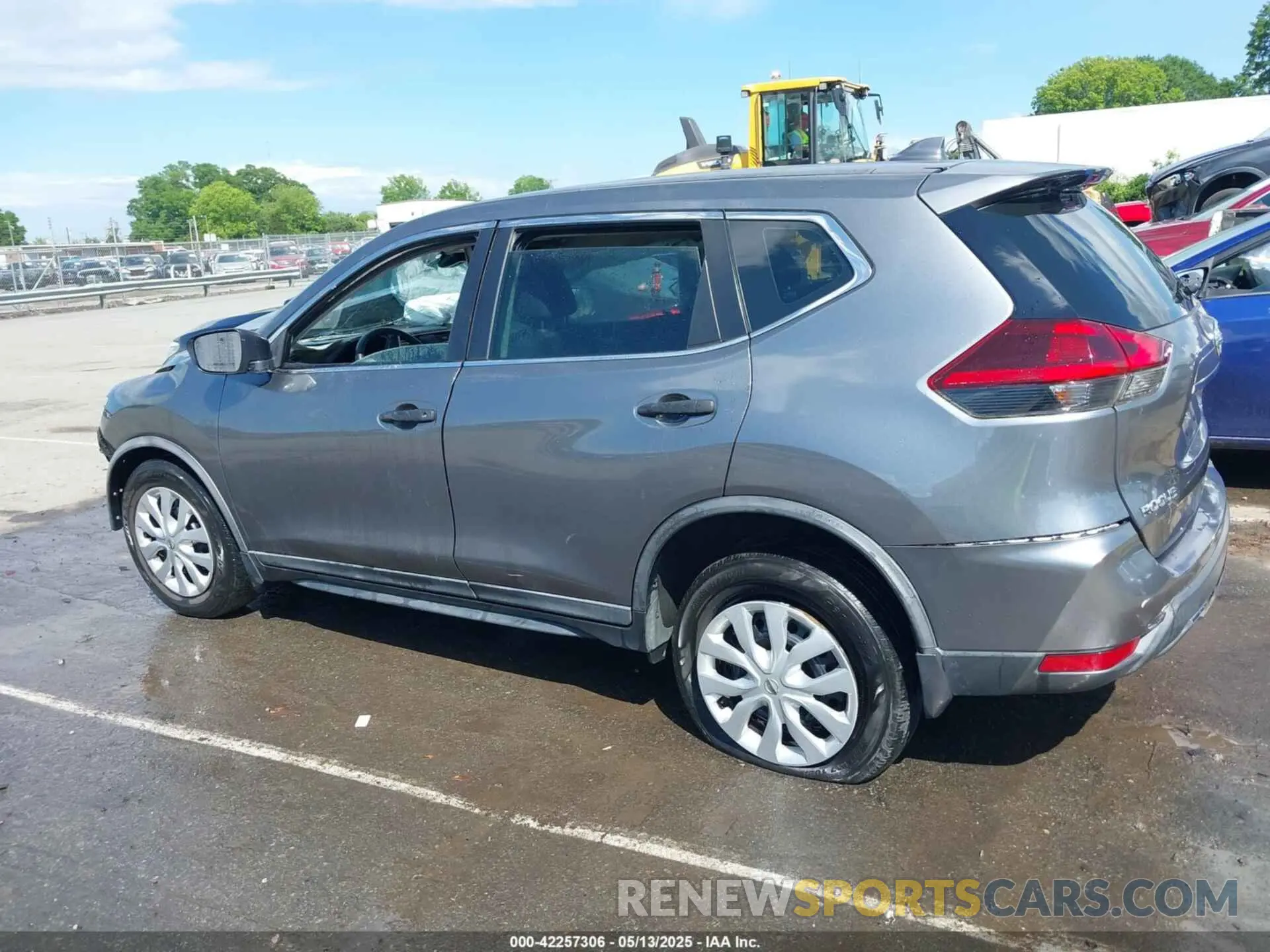13 Photograph of a damaged car KNMAT2MT9LP518485 NISSAN ROGUE 2020