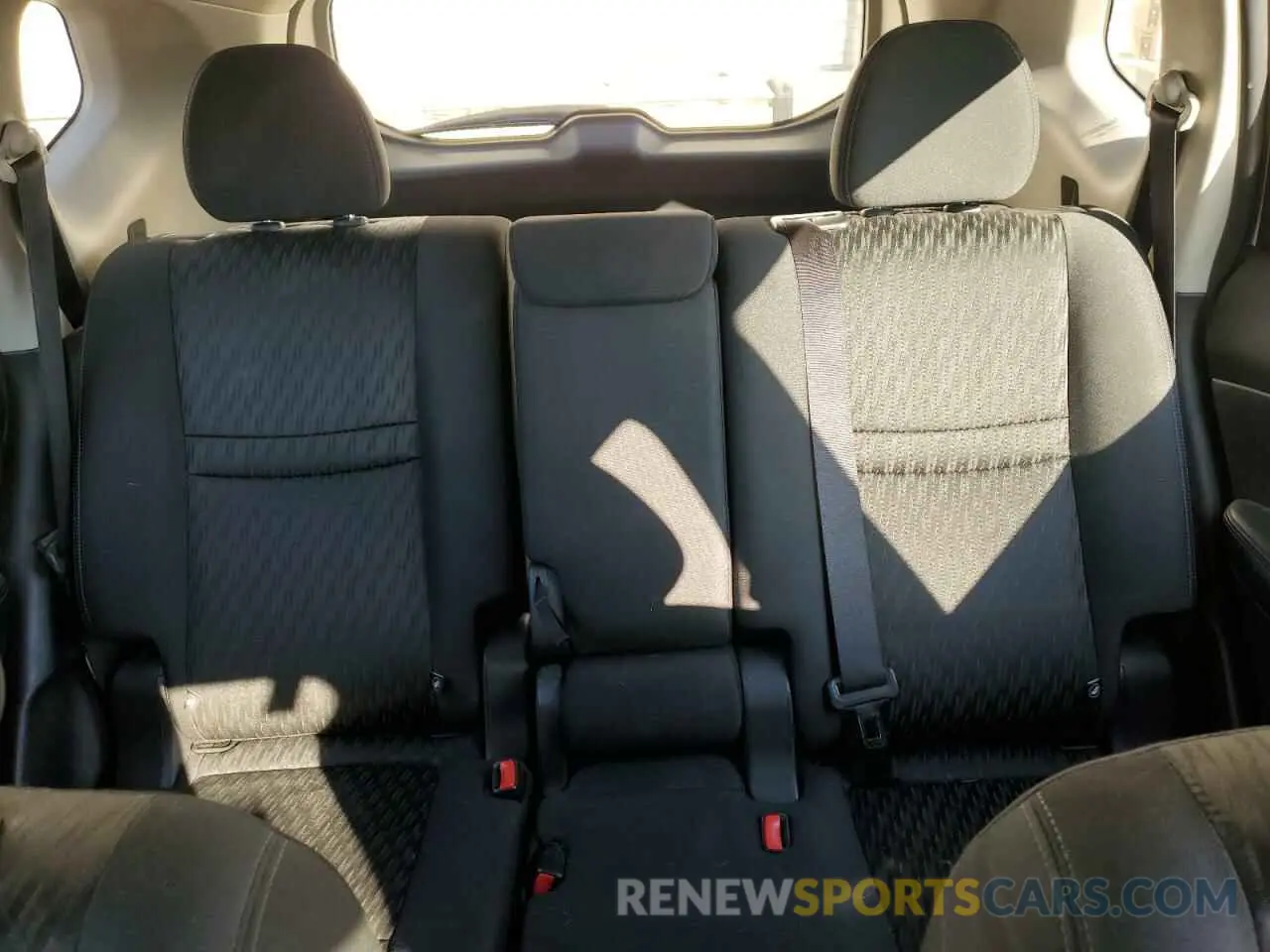 10 Photograph of a damaged car KNMAT2MT9LP528210 NISSAN ROGUE 2020