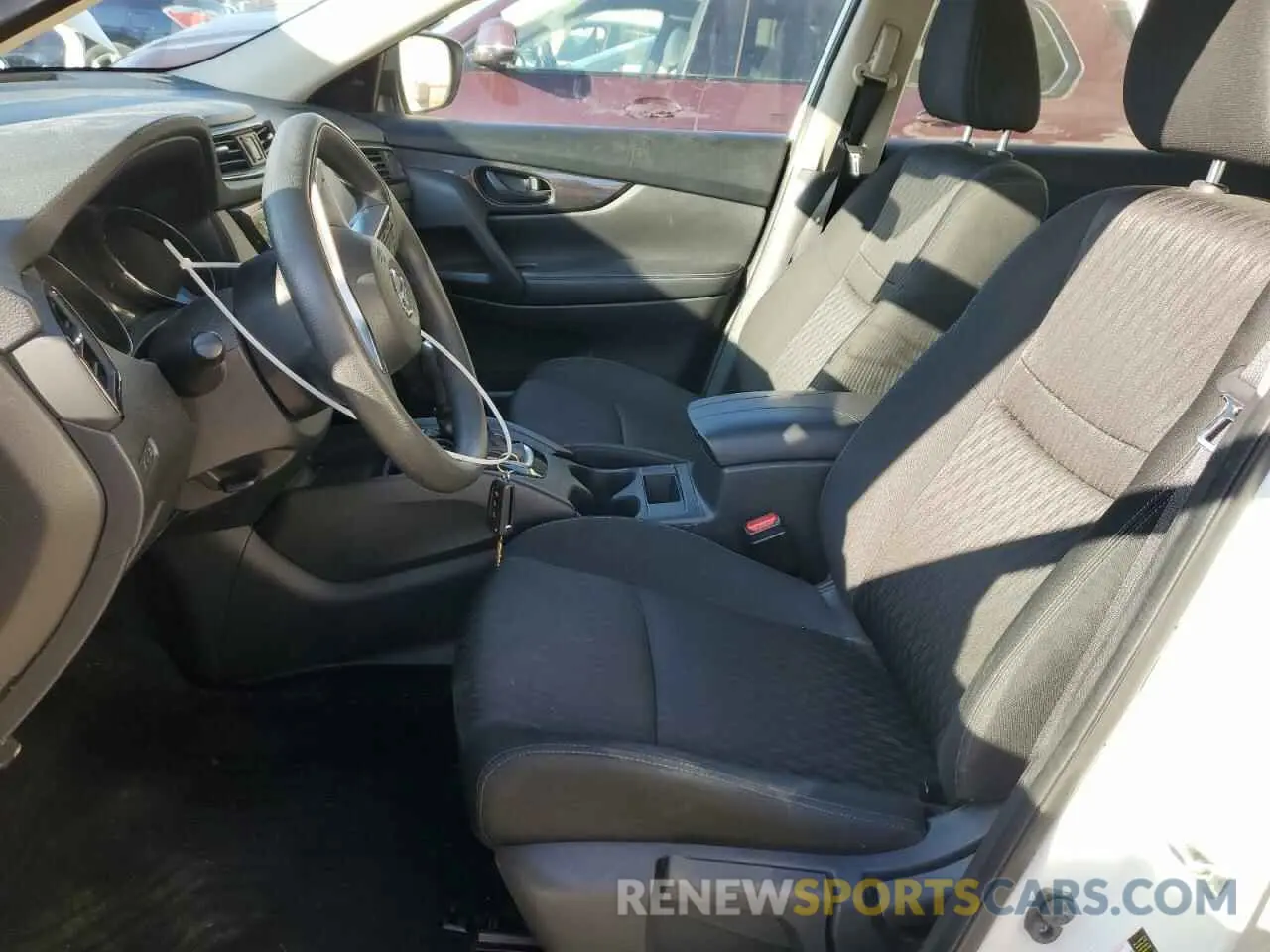 7 Photograph of a damaged car KNMAT2MT9LP528210 NISSAN ROGUE 2020
