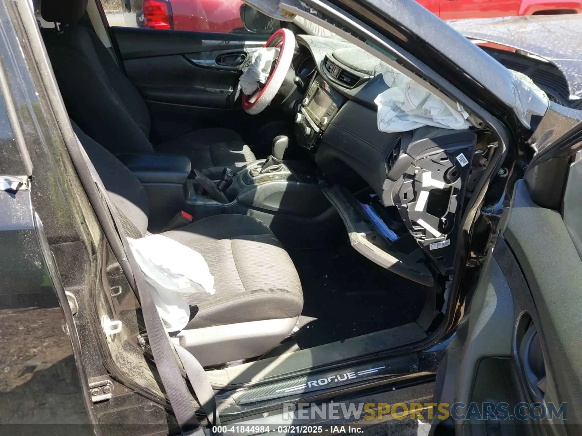 5 Photograph of a damaged car KNMAT2MT9LP529339 NISSAN ROGUE 2020
