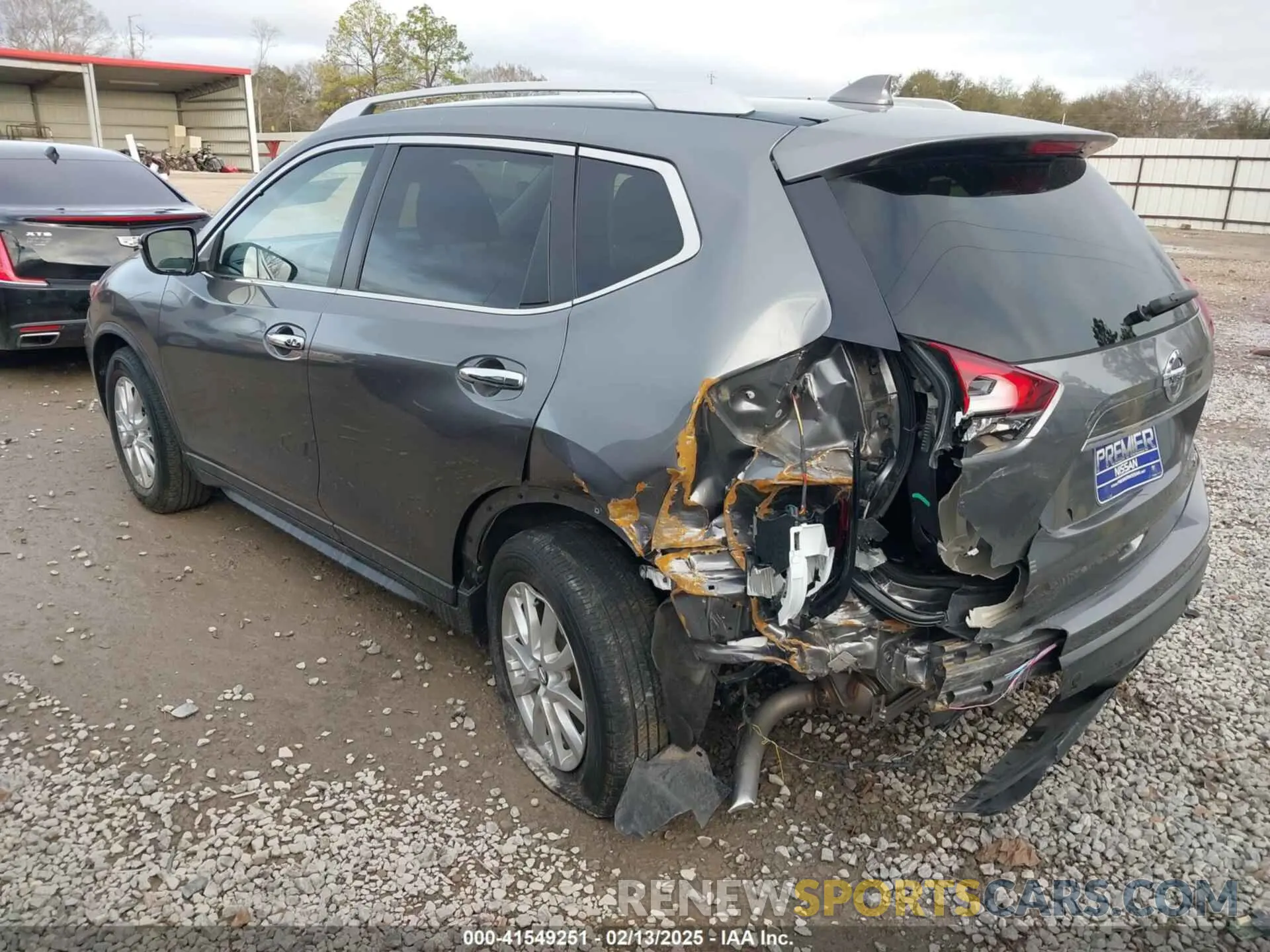 3 Photograph of a damaged car KNMAT2MT9LP534704 NISSAN ROGUE 2020