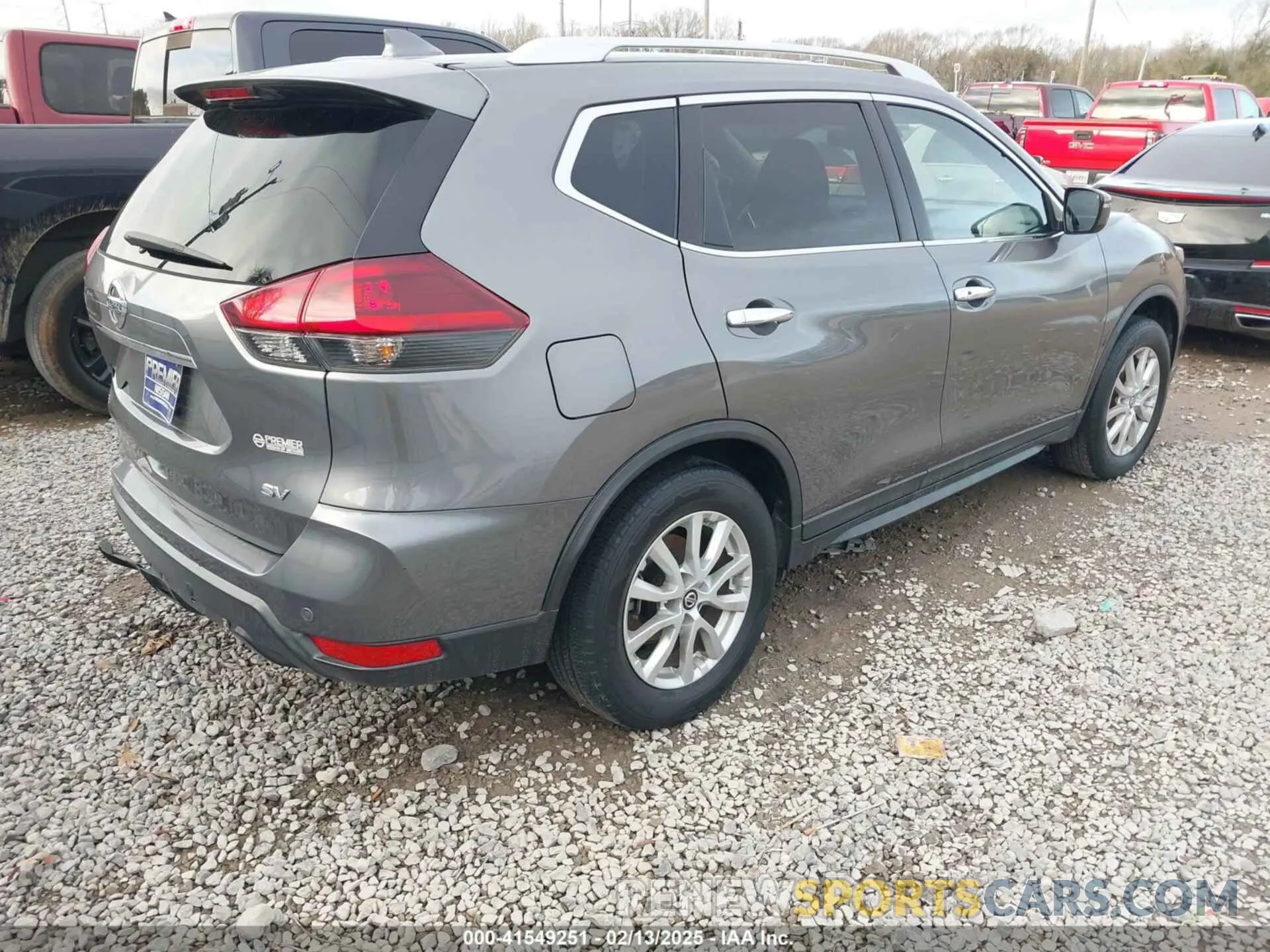 4 Photograph of a damaged car KNMAT2MT9LP534704 NISSAN ROGUE 2020
