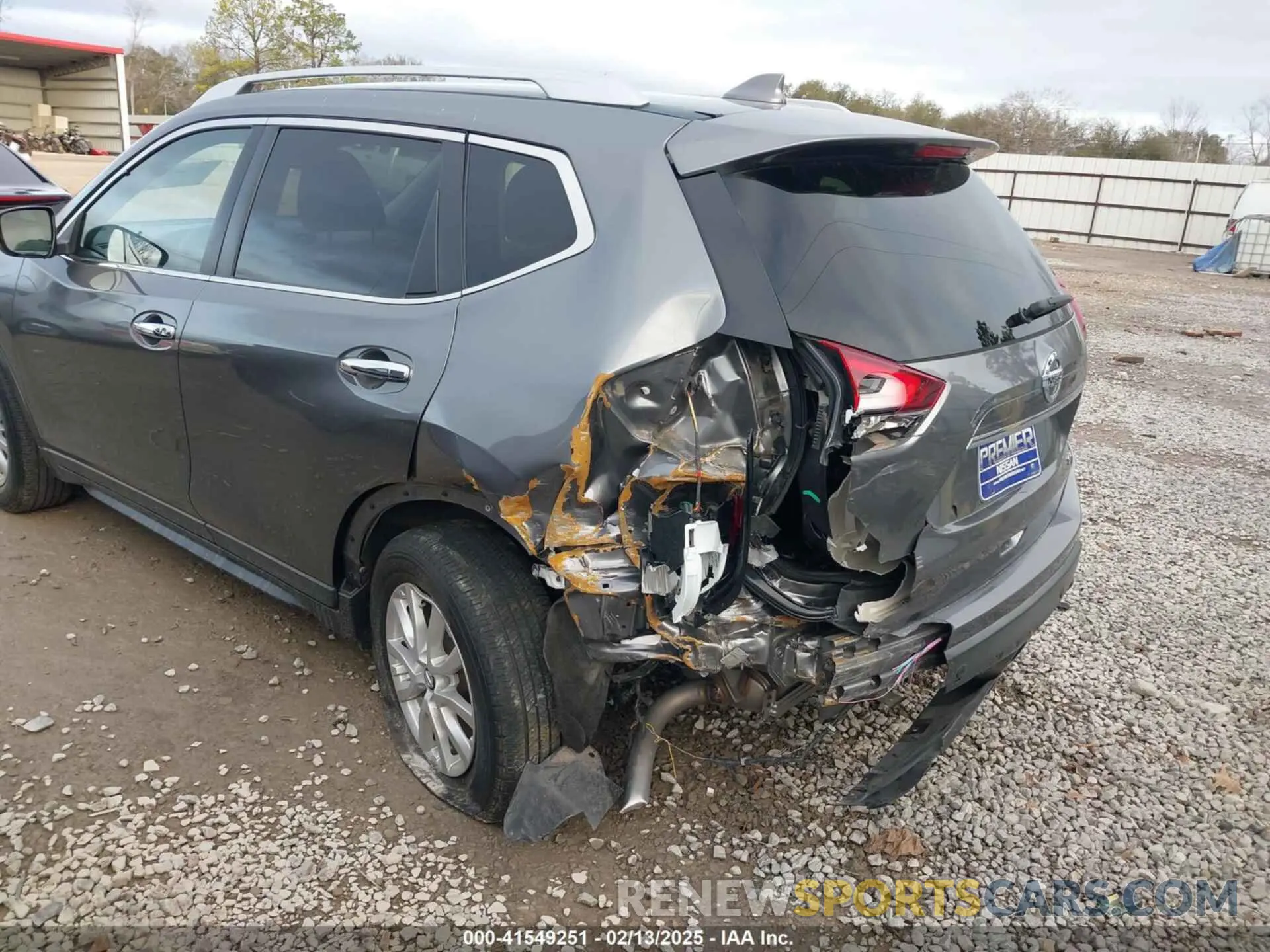 6 Photograph of a damaged car KNMAT2MT9LP534704 NISSAN ROGUE 2020