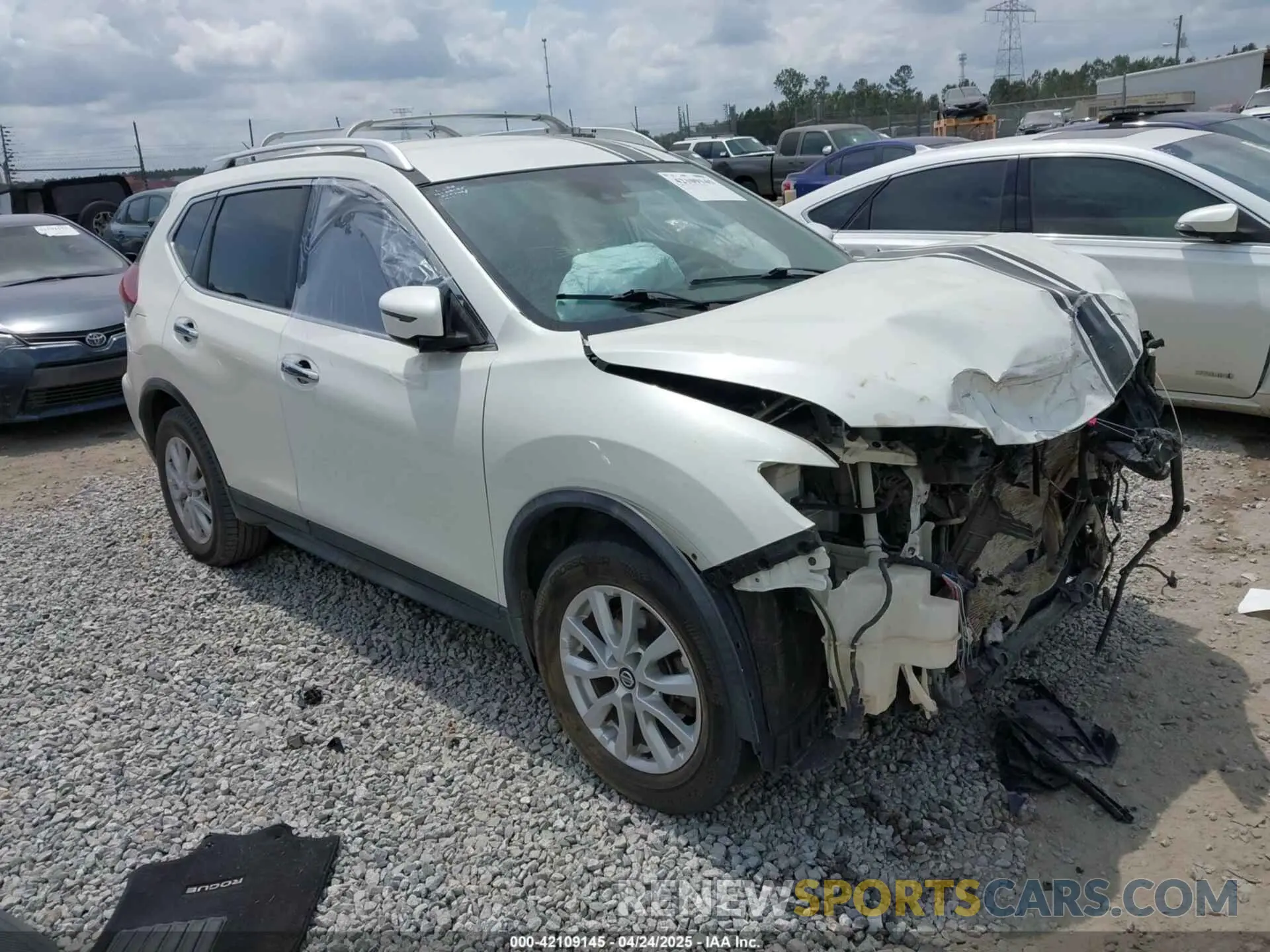 1 Photograph of a damaged car KNMAT2MTXLP502022 NISSAN ROGUE 2020