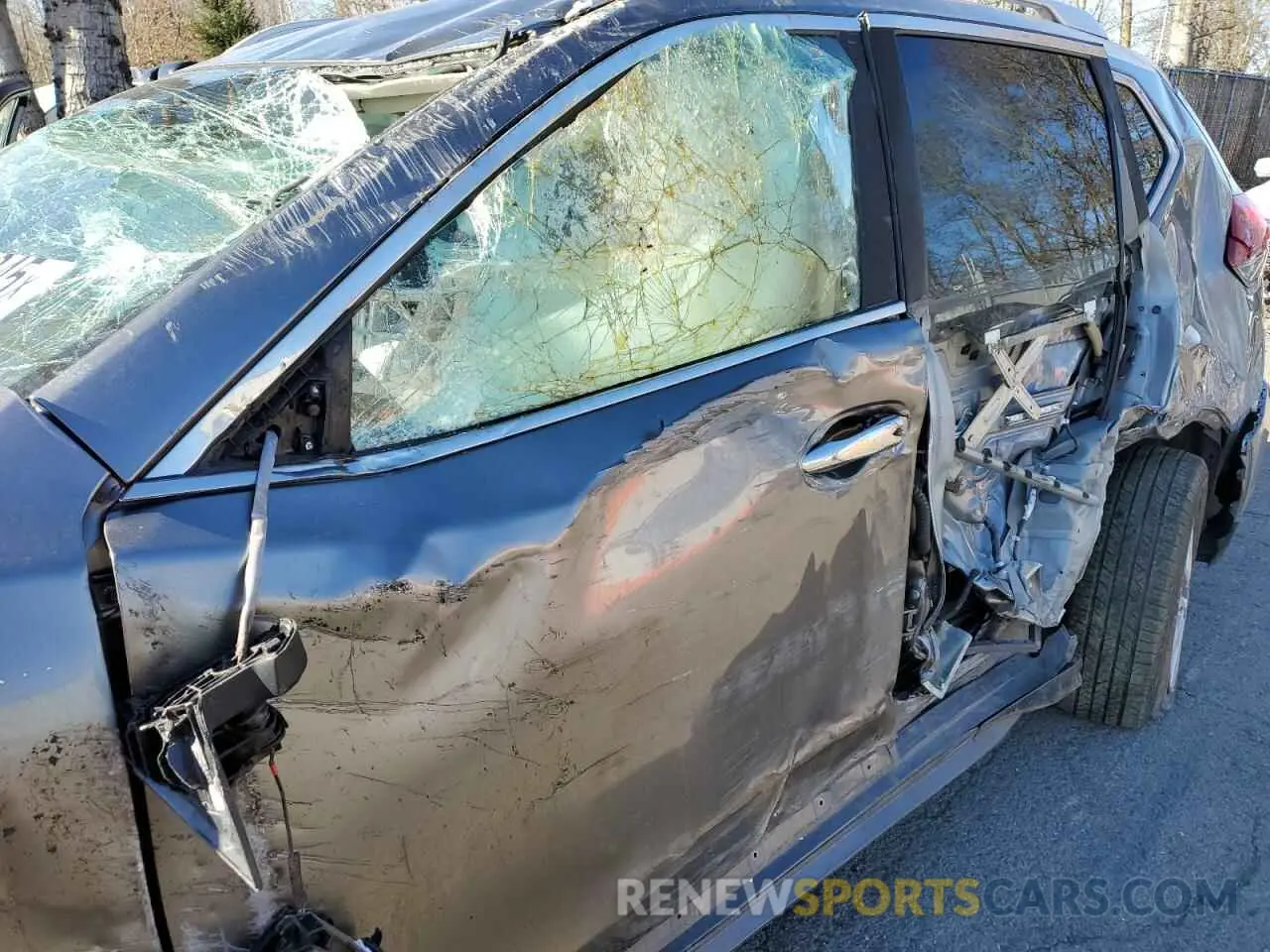 7 Photograph of a damaged car KNMAT2MTXLP509682 NISSAN ROGUE 2020