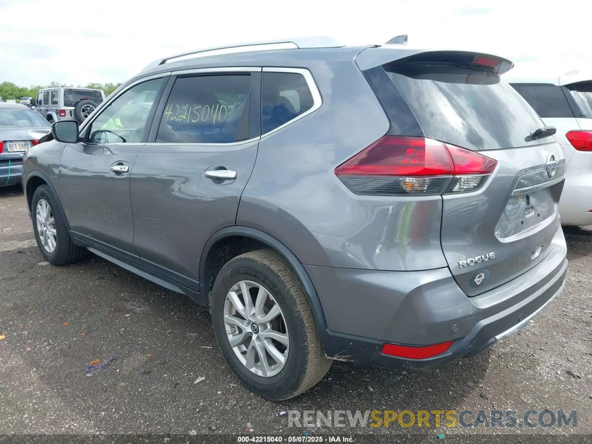 3 Photograph of a damaged car KNMAT2MV0LP505531 NISSAN ROGUE 2020