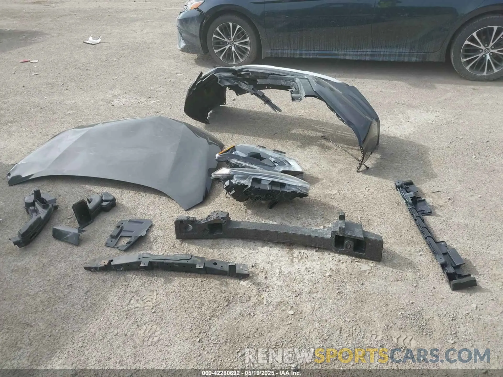 12 Photograph of a damaged car KNMAT2MV0LP529327 NISSAN ROGUE 2020