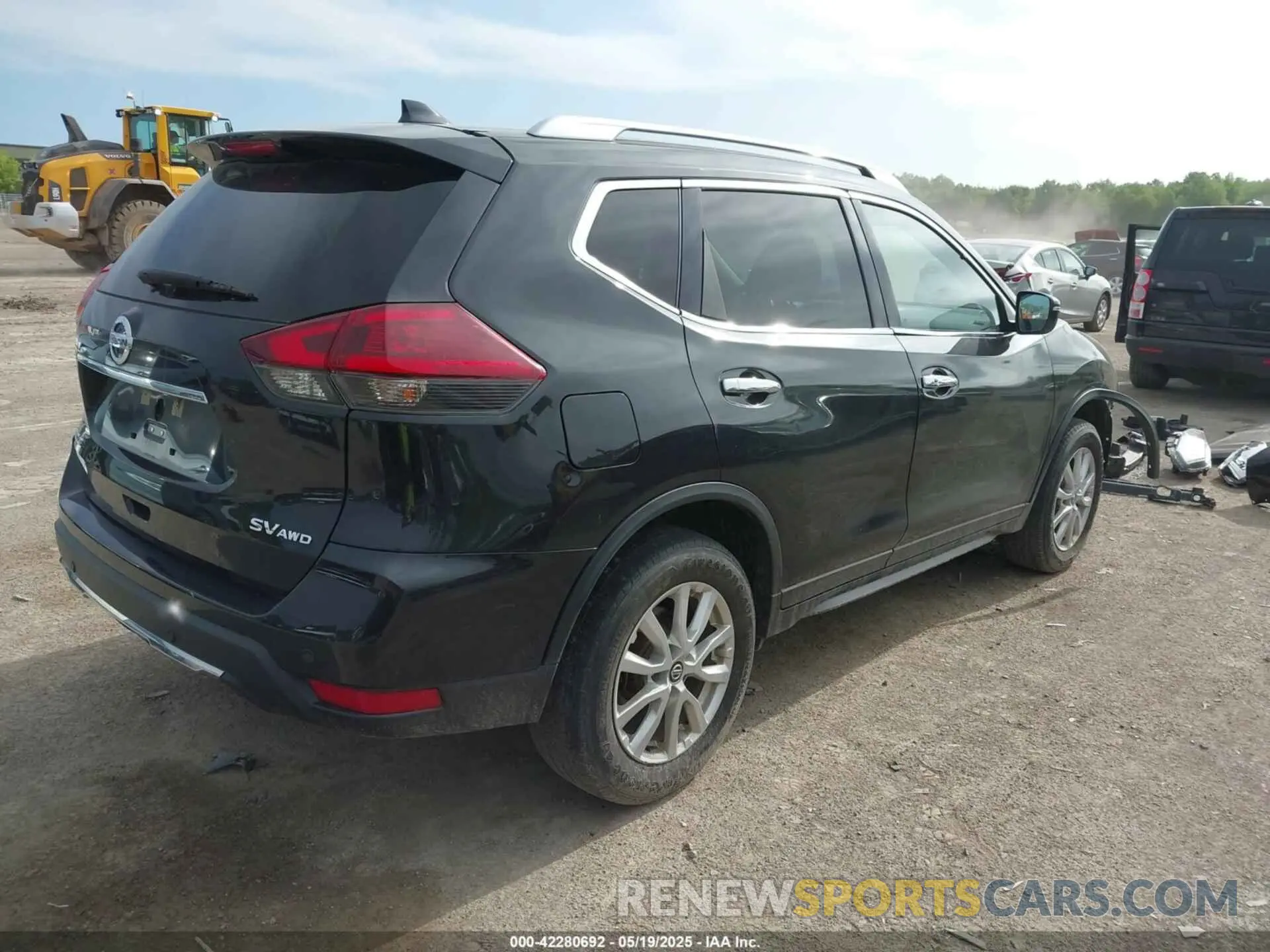 4 Photograph of a damaged car KNMAT2MV0LP529327 NISSAN ROGUE 2020