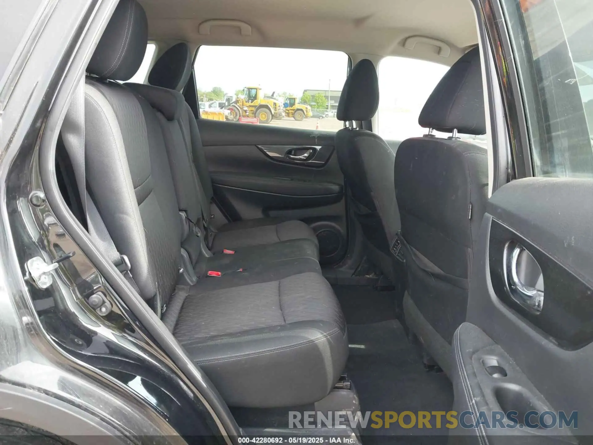 8 Photograph of a damaged car KNMAT2MV0LP529327 NISSAN ROGUE 2020