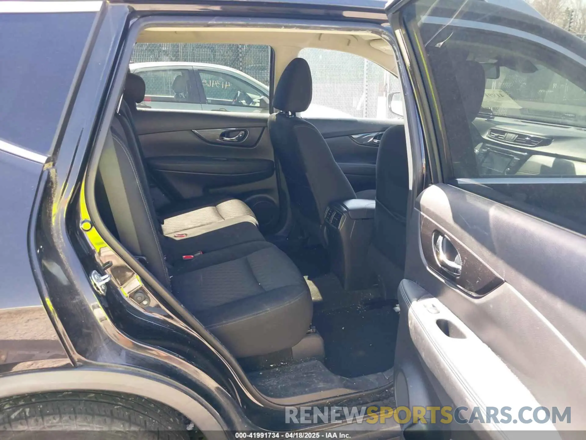 8 Photograph of a damaged car KNMAT2MV1LP513590 NISSAN ROGUE 2020