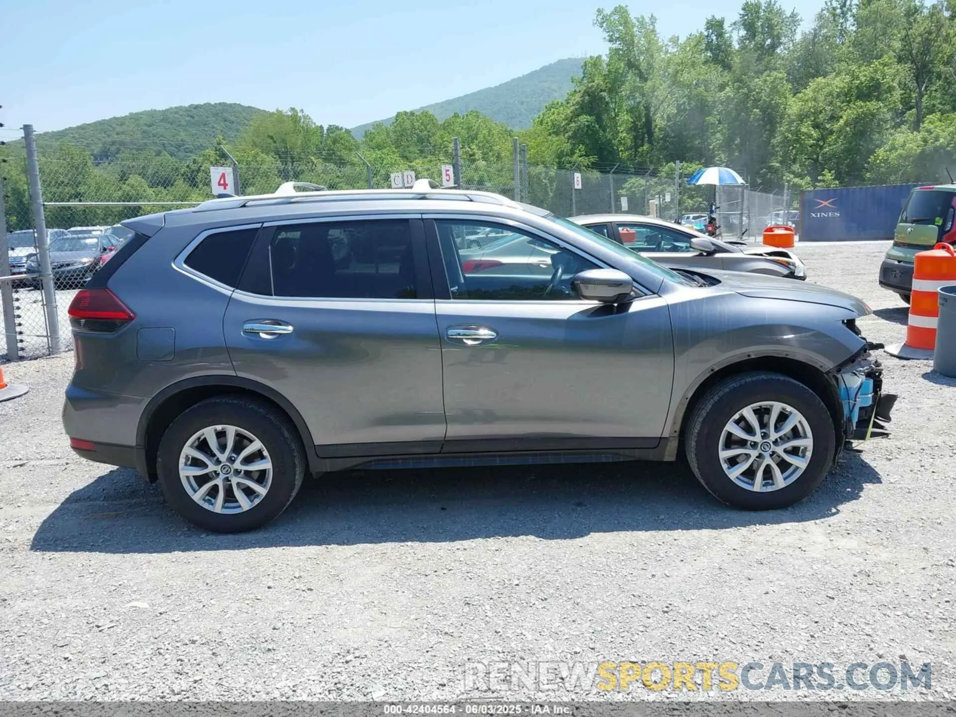 13 Photograph of a damaged car KNMAT2MV1LP532253 NISSAN ROGUE 2020
