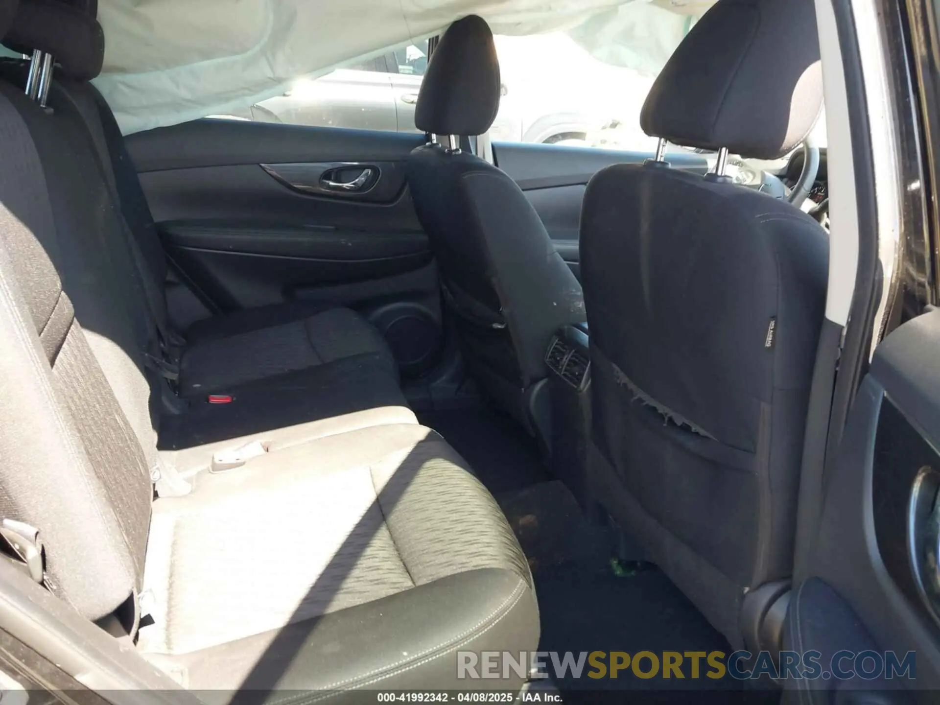 8 Photograph of a damaged car KNMAT2MV1LP533323 NISSAN ROGUE 2020