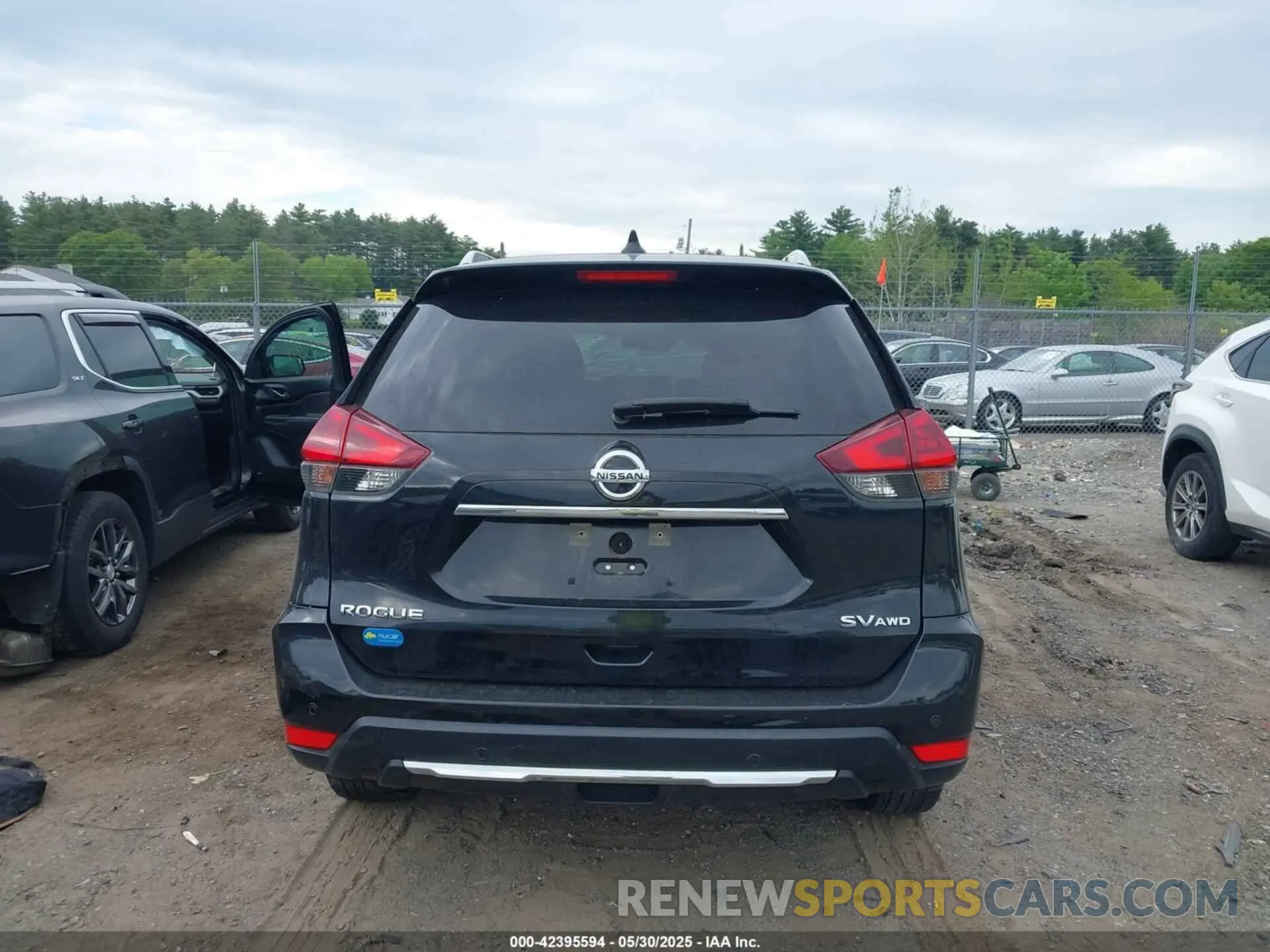 16 Photograph of a damaged car KNMAT2MV3LP530942 NISSAN ROGUE 2020