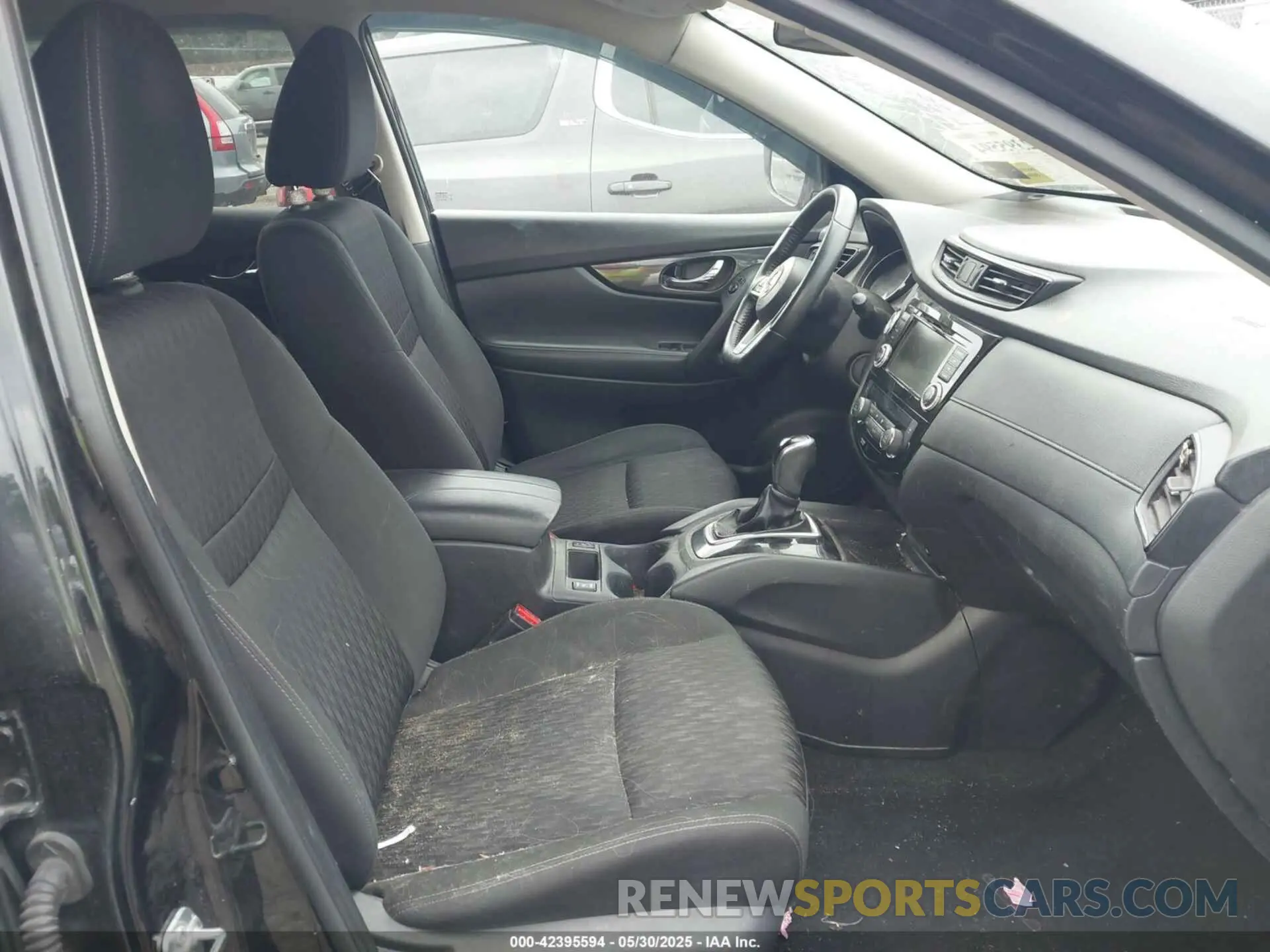 5 Photograph of a damaged car KNMAT2MV3LP530942 NISSAN ROGUE 2020