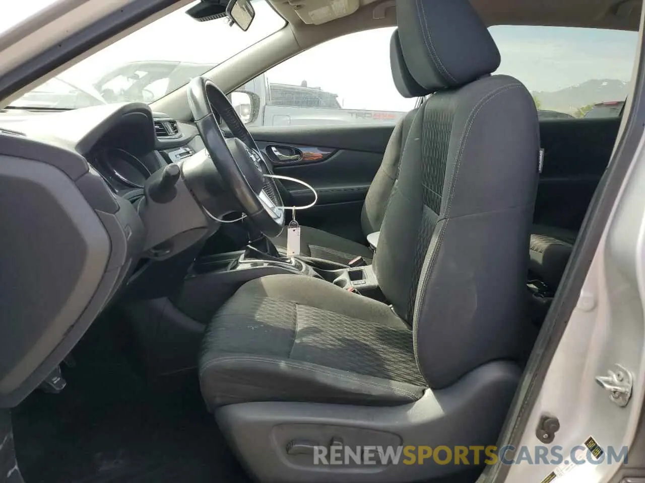 7 Photograph of a damaged car KNMAT2MV4LP536281 NISSAN ROGUE 2020