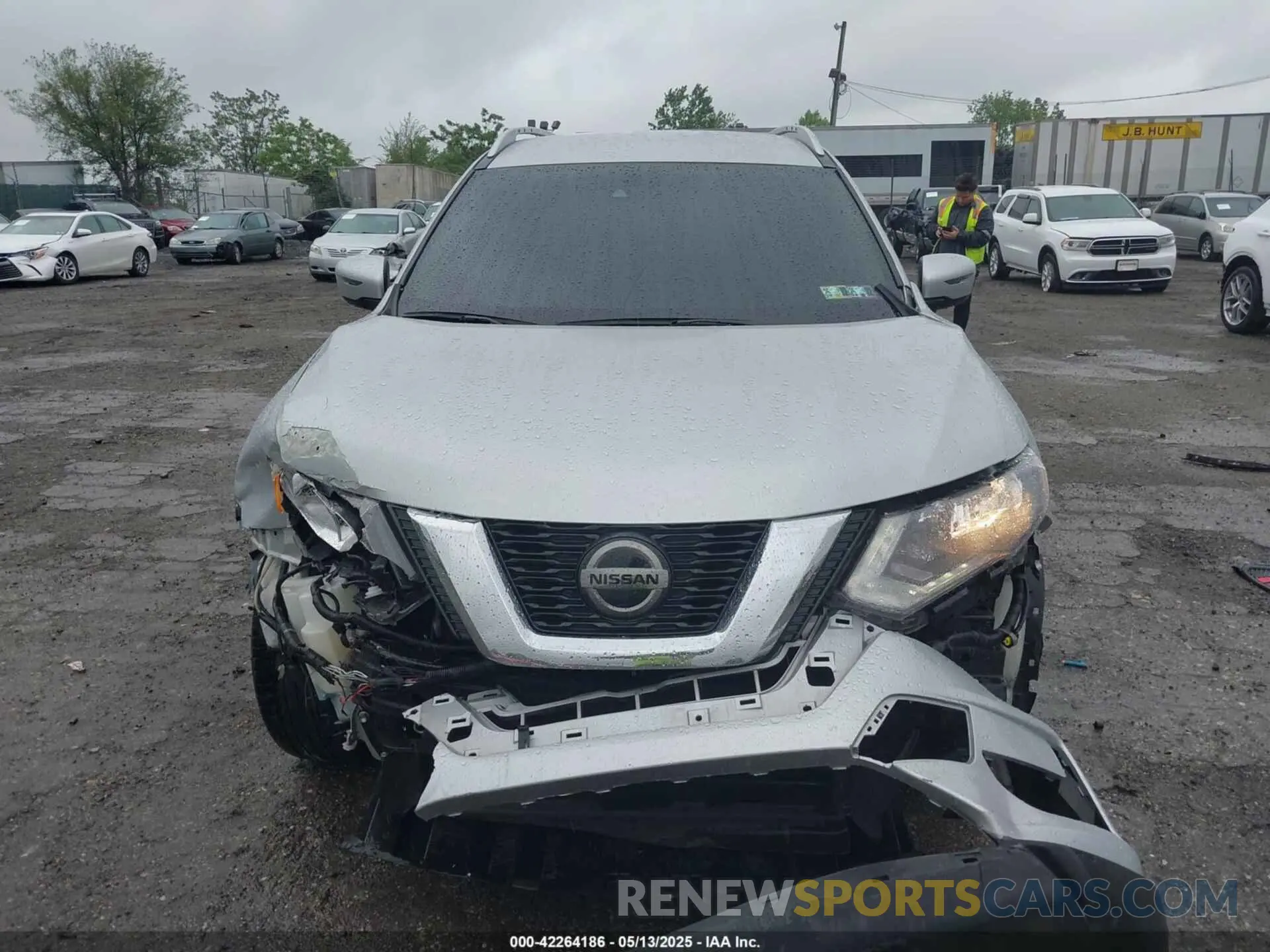 13 Photograph of a damaged car KNMAT2MV4LP538466 NISSAN ROGUE 2020