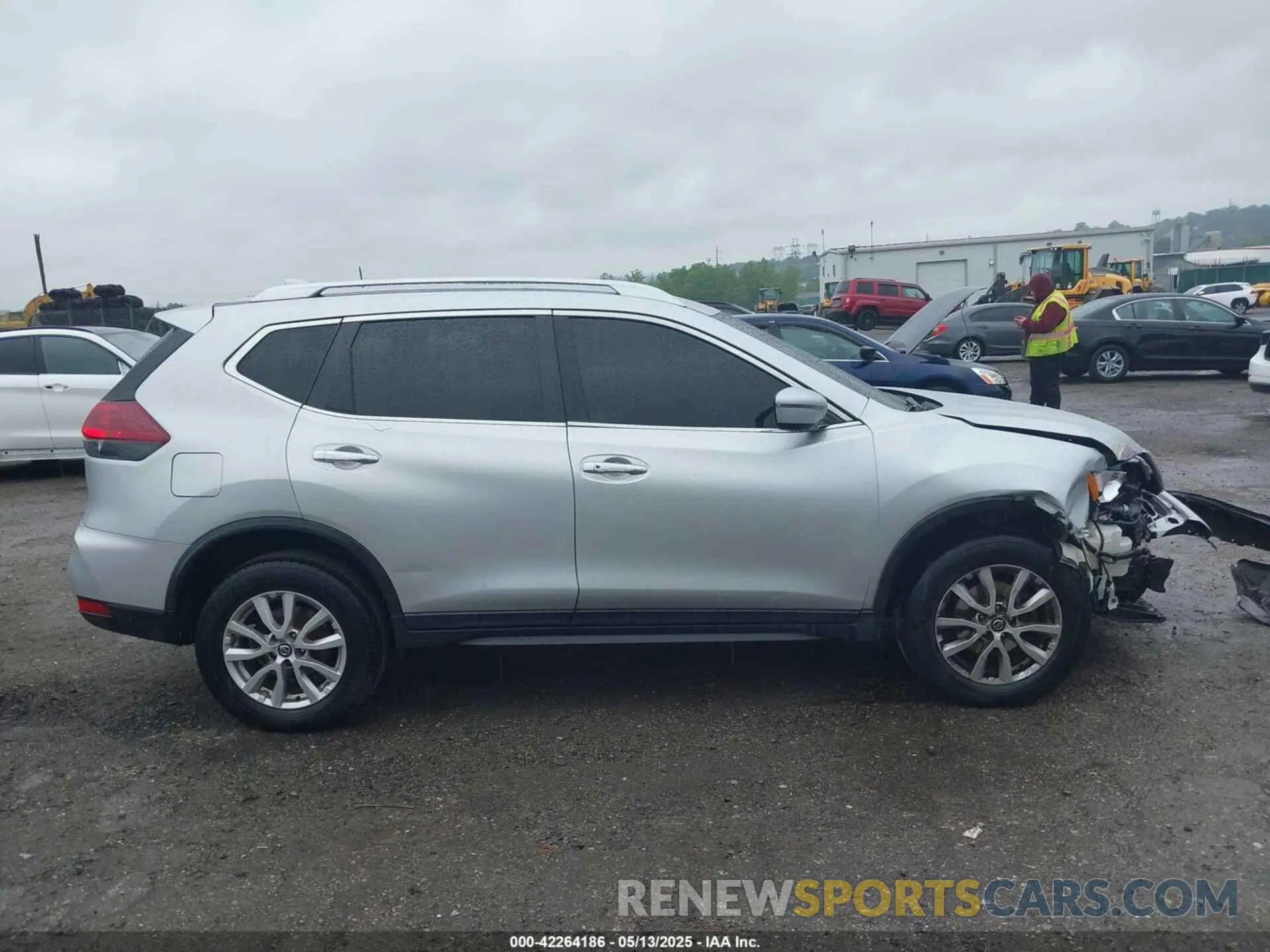 14 Photograph of a damaged car KNMAT2MV4LP538466 NISSAN ROGUE 2020
