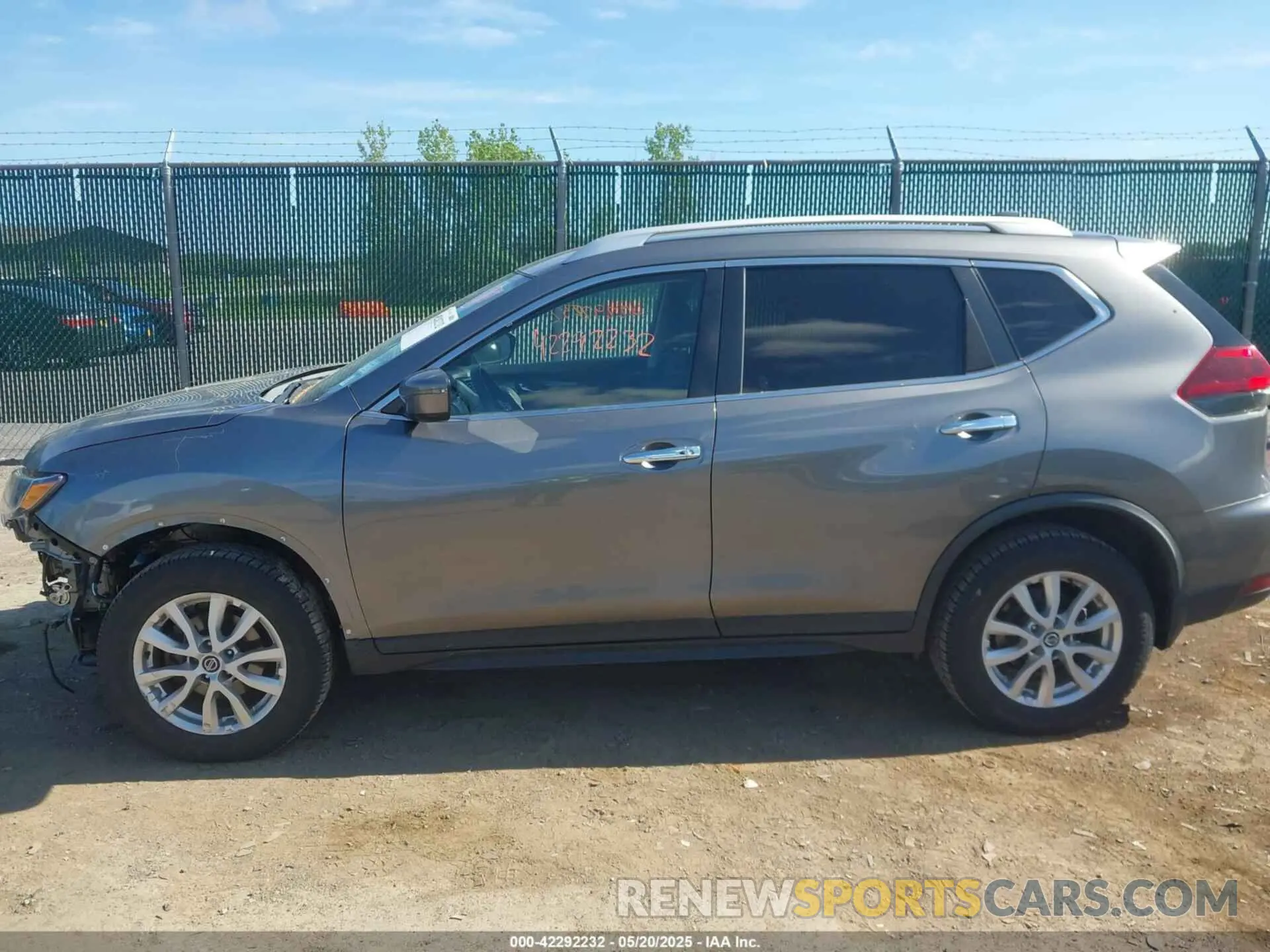 14 Photograph of a damaged car KNMAT2MV4LP538967 NISSAN ROGUE 2020