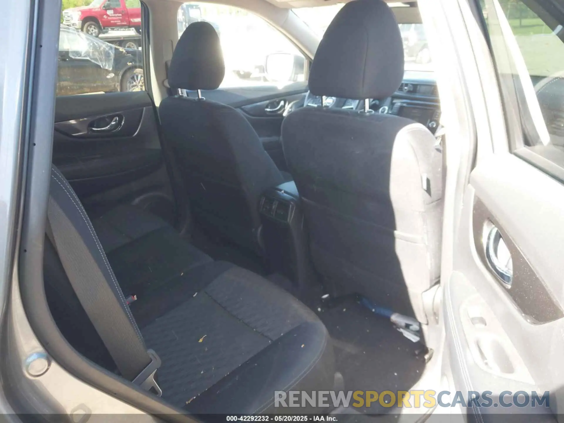 8 Photograph of a damaged car KNMAT2MV4LP538967 NISSAN ROGUE 2020