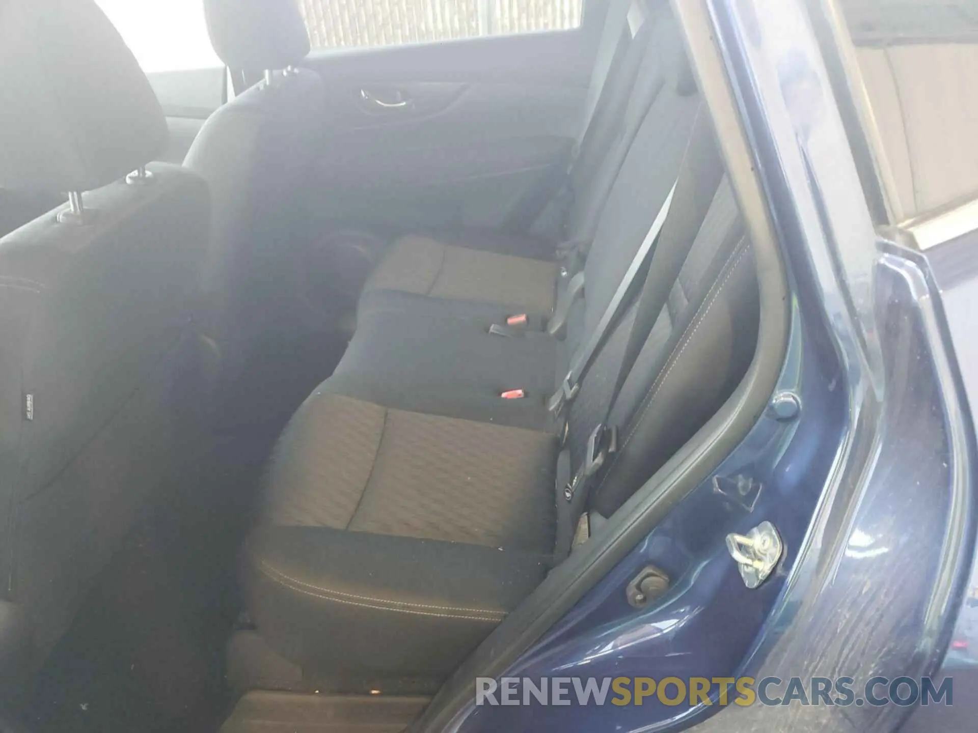 28 Photograph of a damaged car KNMAT2MV4LP542145 NISSAN ROGUE 2020