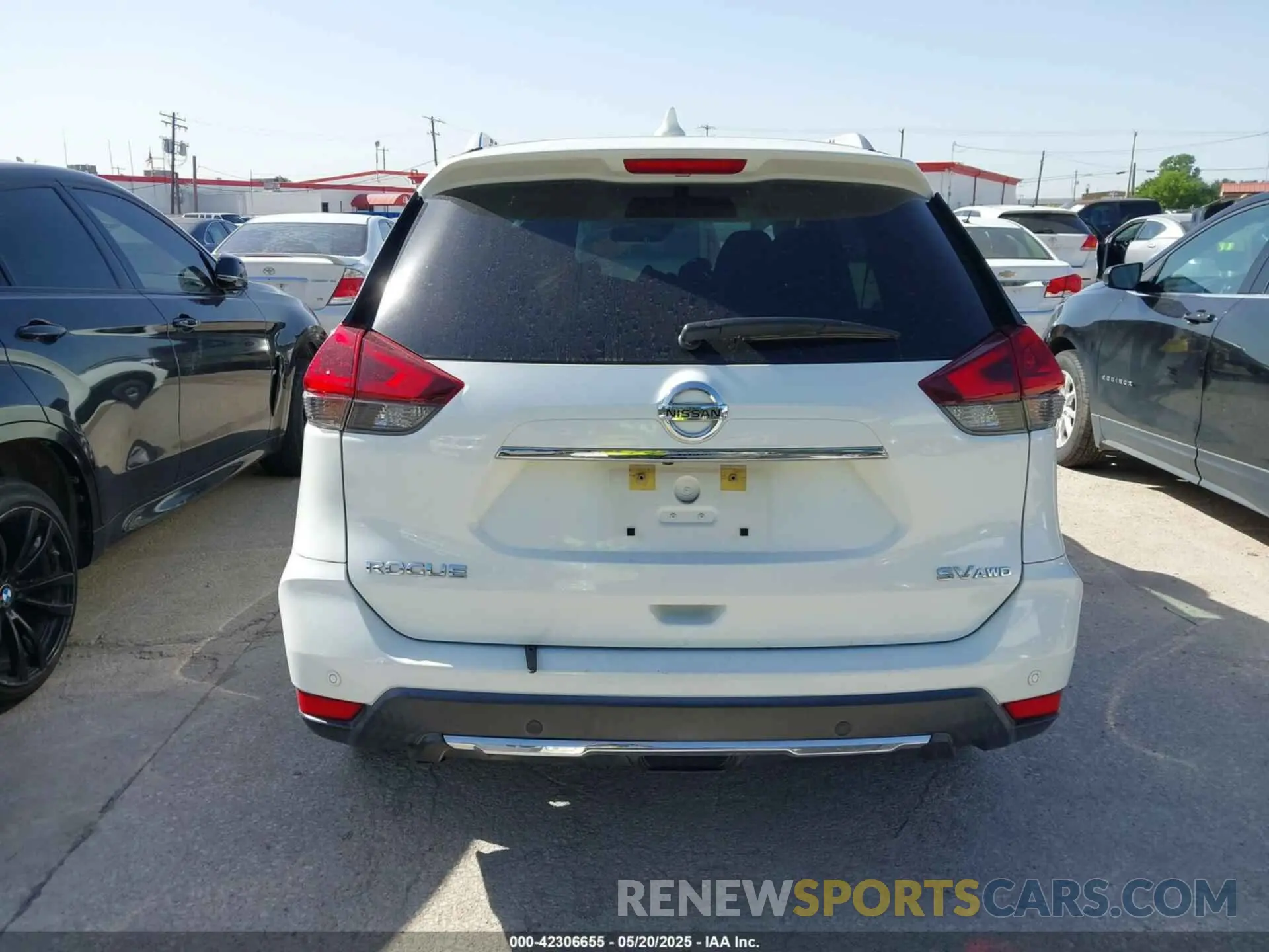 16 Photograph of a damaged car KNMAT2MV5LP503936 NISSAN ROGUE 2020