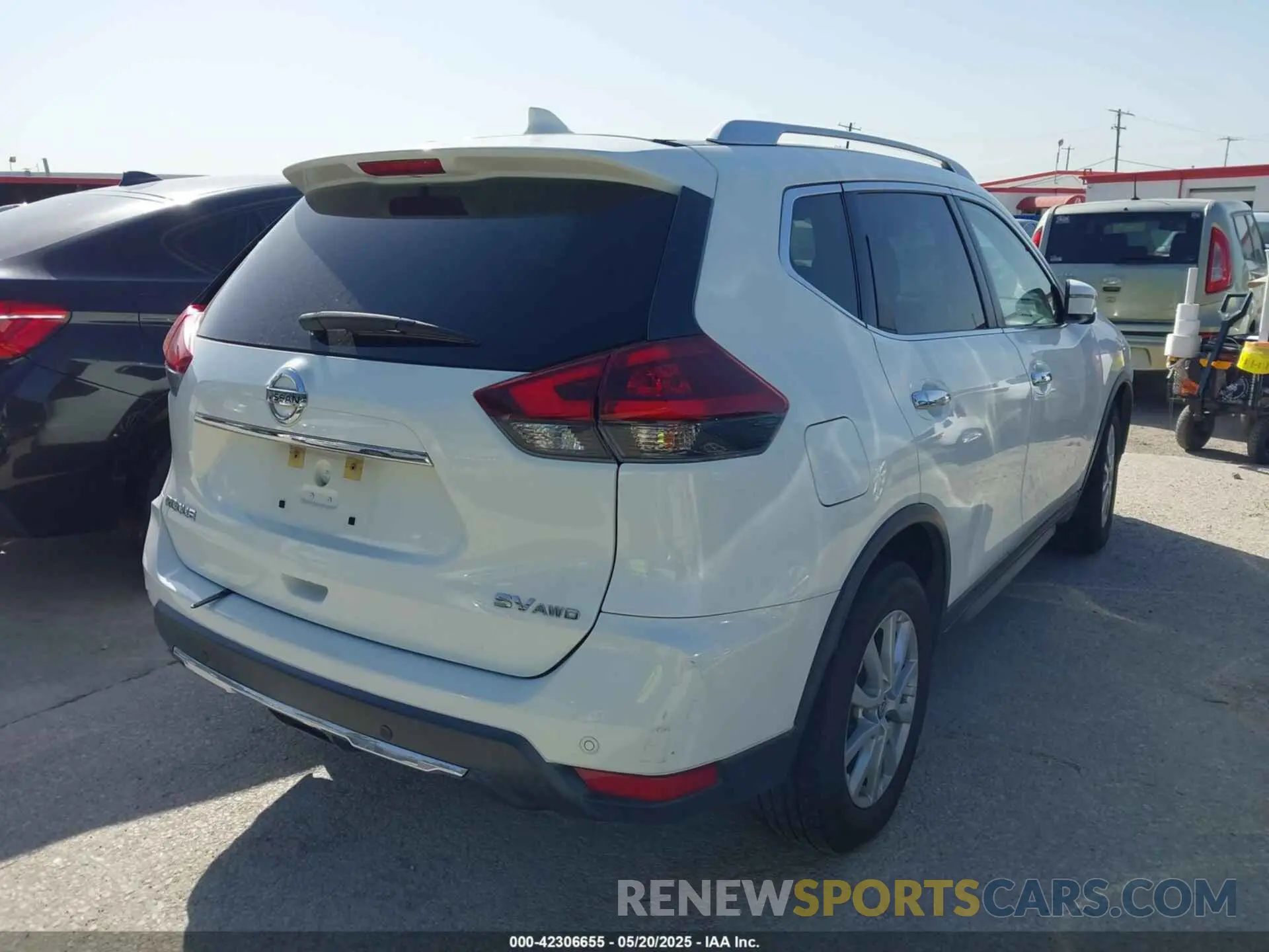 4 Photograph of a damaged car KNMAT2MV5LP503936 NISSAN ROGUE 2020