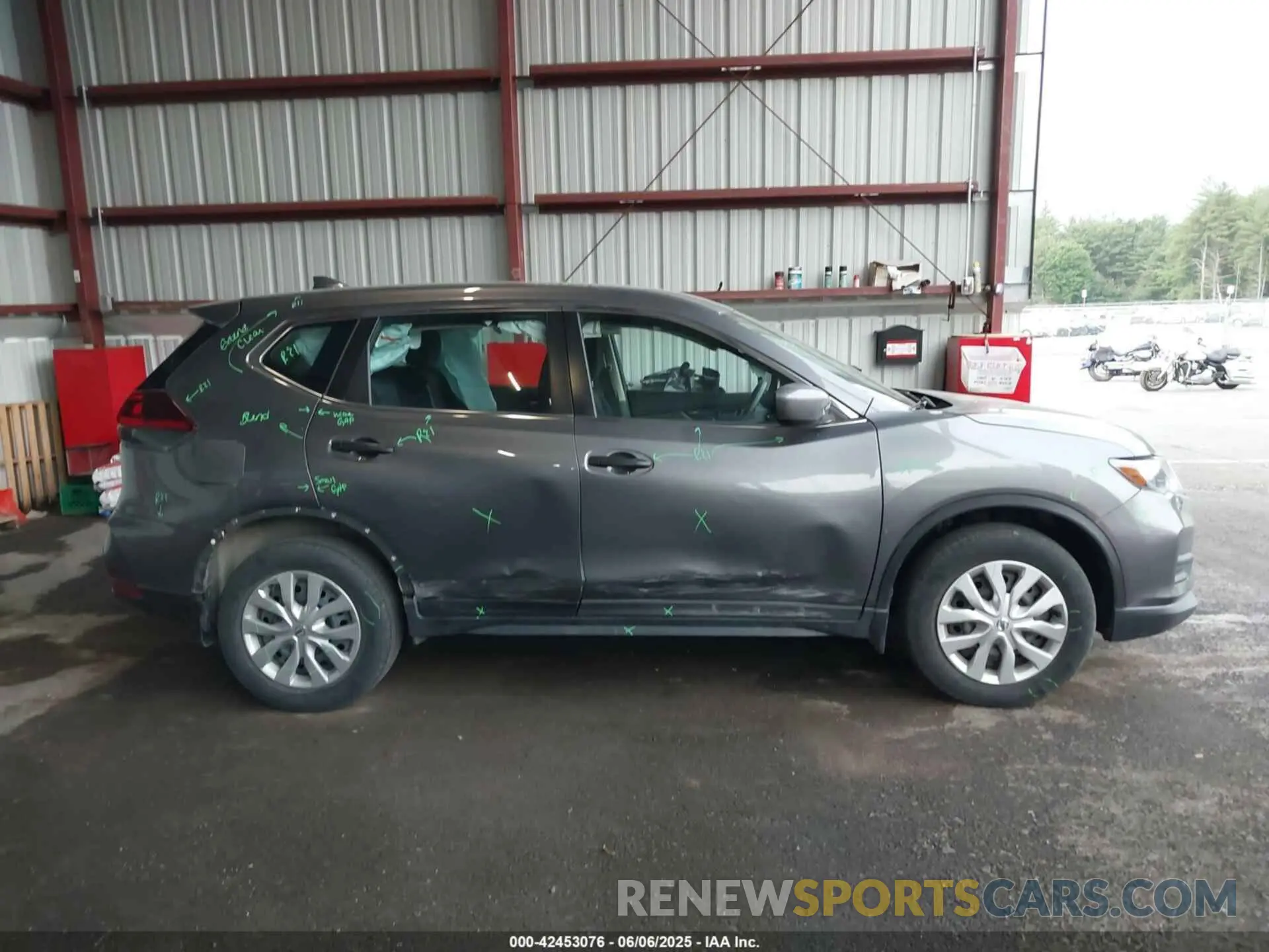 13 Photograph of a damaged car KNMAT2MV6LP522981 NISSAN ROGUE 2020