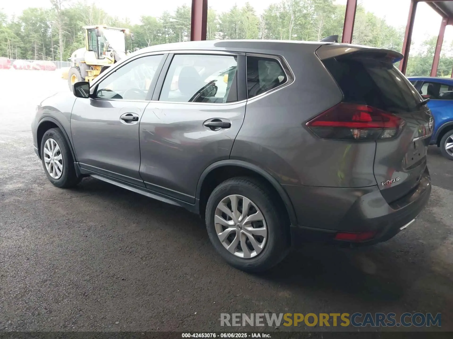 3 Photograph of a damaged car KNMAT2MV6LP522981 NISSAN ROGUE 2020