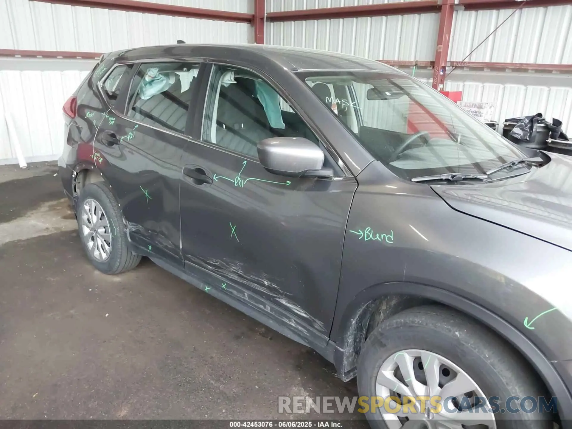 6 Photograph of a damaged car KNMAT2MV6LP522981 NISSAN ROGUE 2020