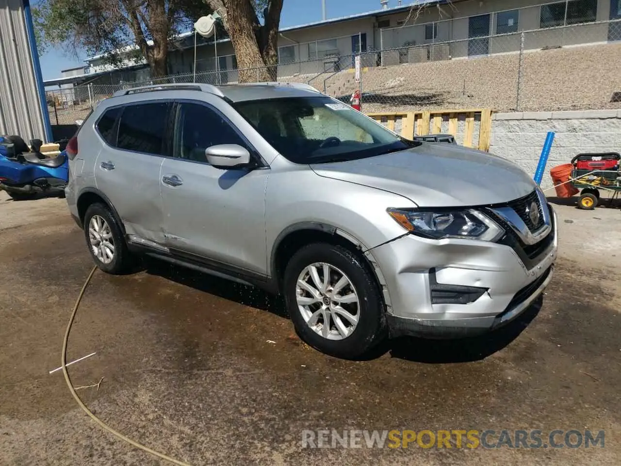 4 Photograph of a damaged car KNMAT2MV6LP524519 NISSAN ROGUE 2020