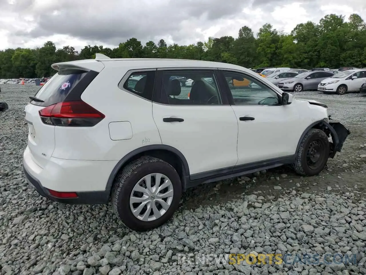 3 Photograph of a damaged car KNMAT2MV6LP530546 NISSAN ROGUE 2020