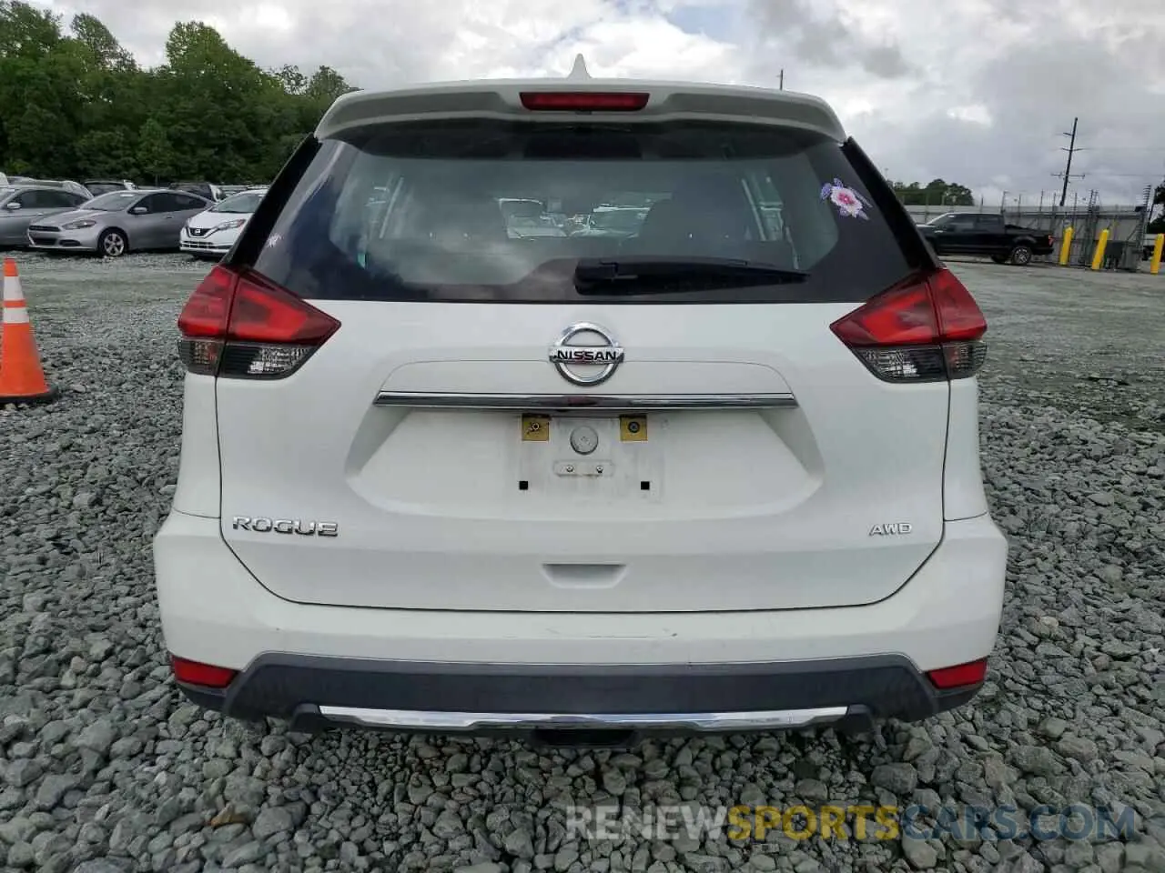 6 Photograph of a damaged car KNMAT2MV6LP530546 NISSAN ROGUE 2020