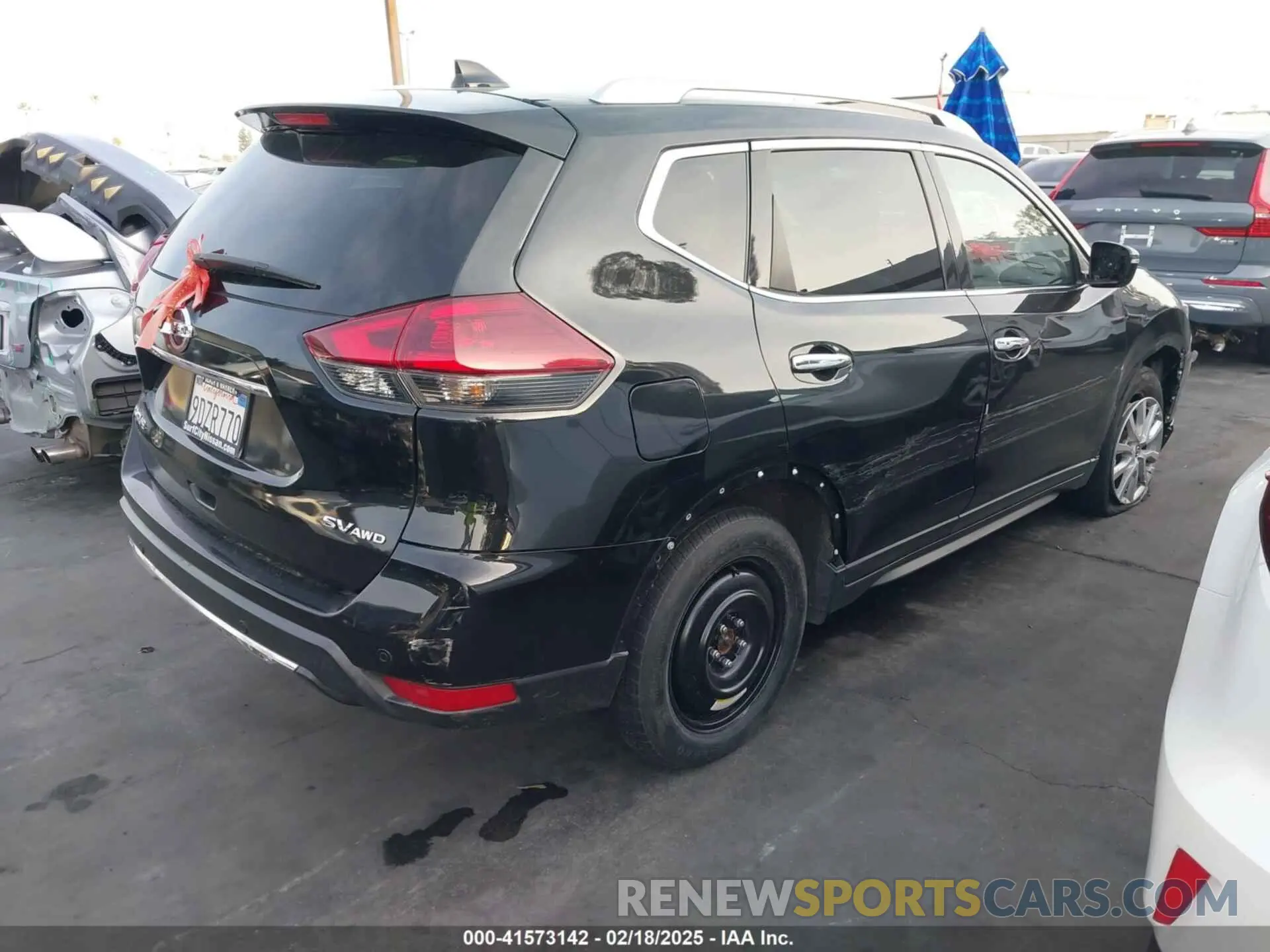 4 Photograph of a damaged car KNMAT2MV6LP534760 NISSAN ROGUE 2020