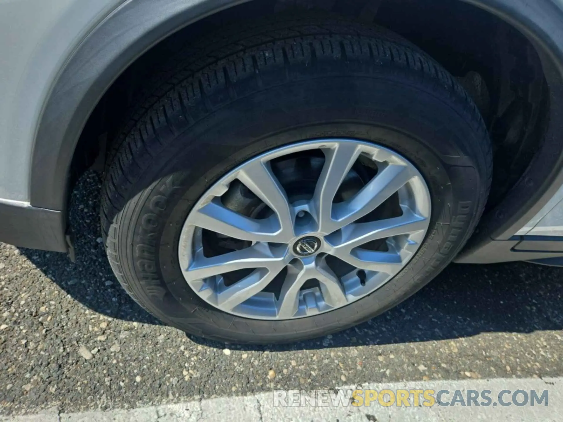 51 Photograph of a damaged car KNMAT2MV6LP539697 NISSAN ROGUE 2020