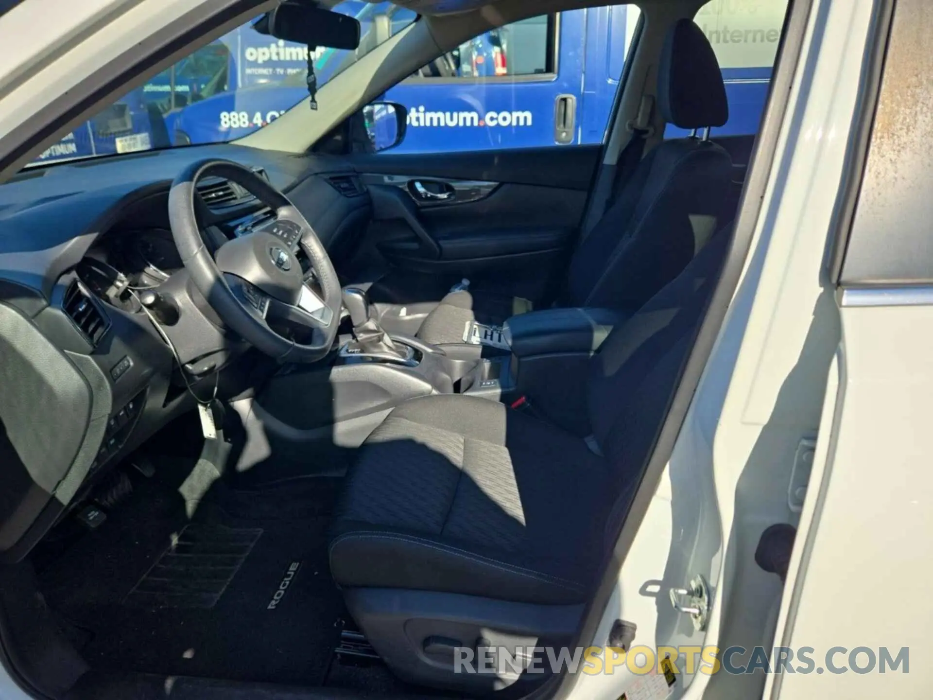 54 Photograph of a damaged car KNMAT2MV6LP539697 NISSAN ROGUE 2020