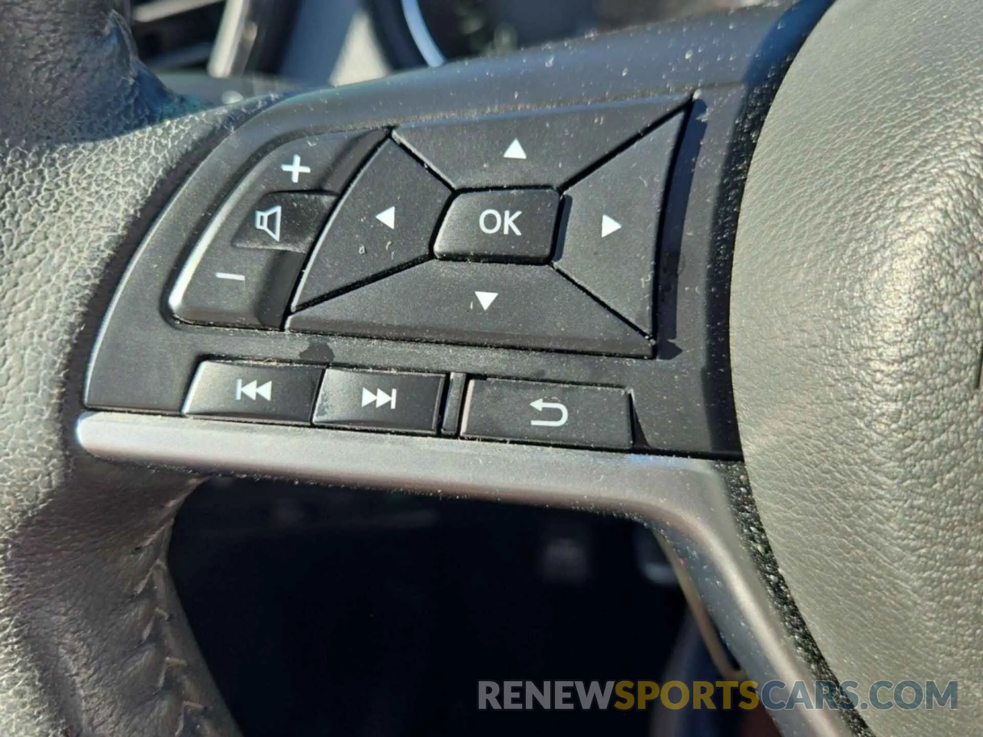 6 Photograph of a damaged car KNMAT2MV6LP539697 NISSAN ROGUE 2020