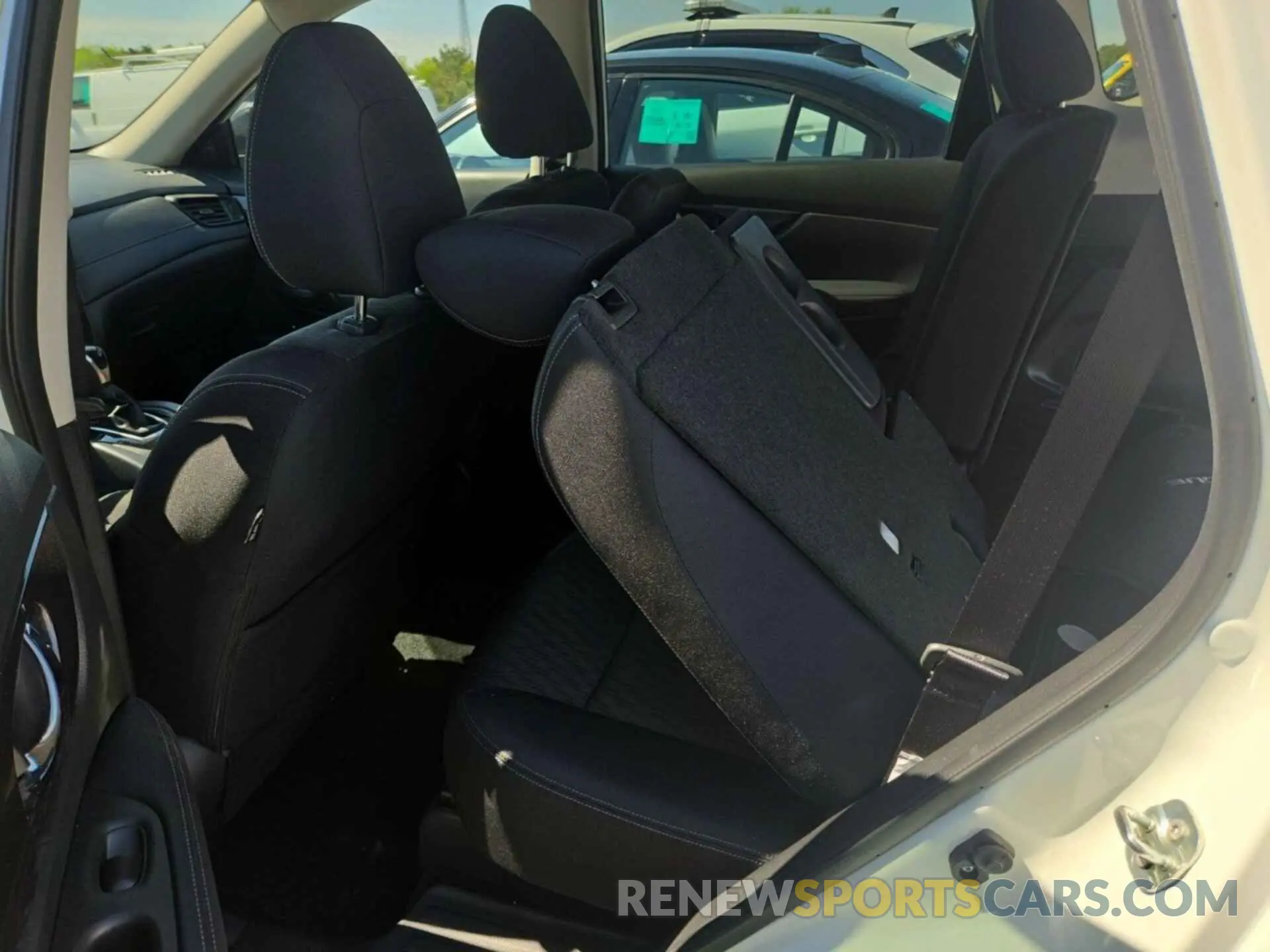 7 Photograph of a damaged car KNMAT2MV6LP539697 NISSAN ROGUE 2020
