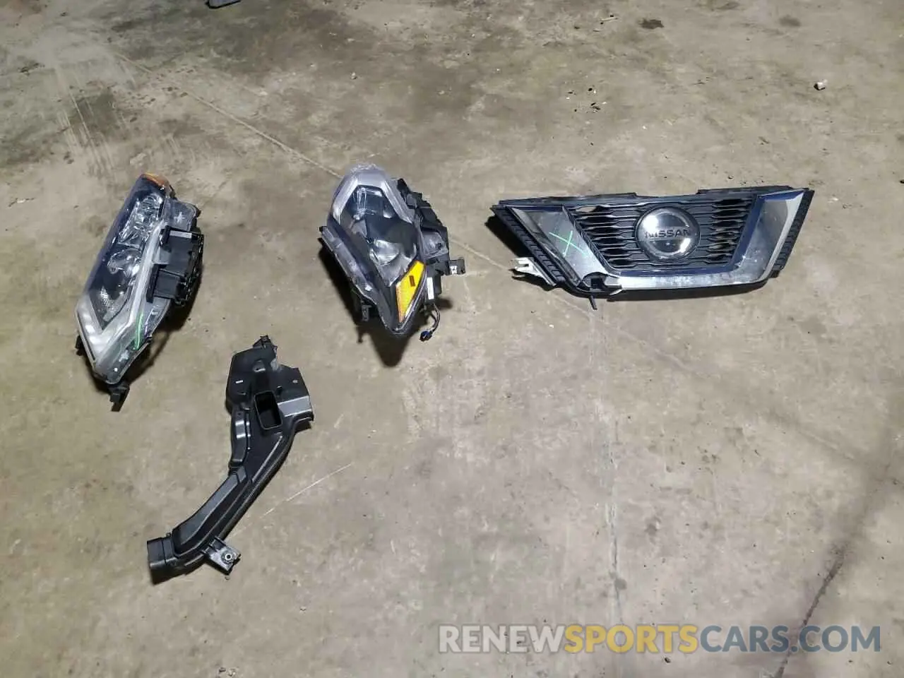 13 Photograph of a damaged car KNMAT2MV7LP518034 NISSAN ROGUE 2020