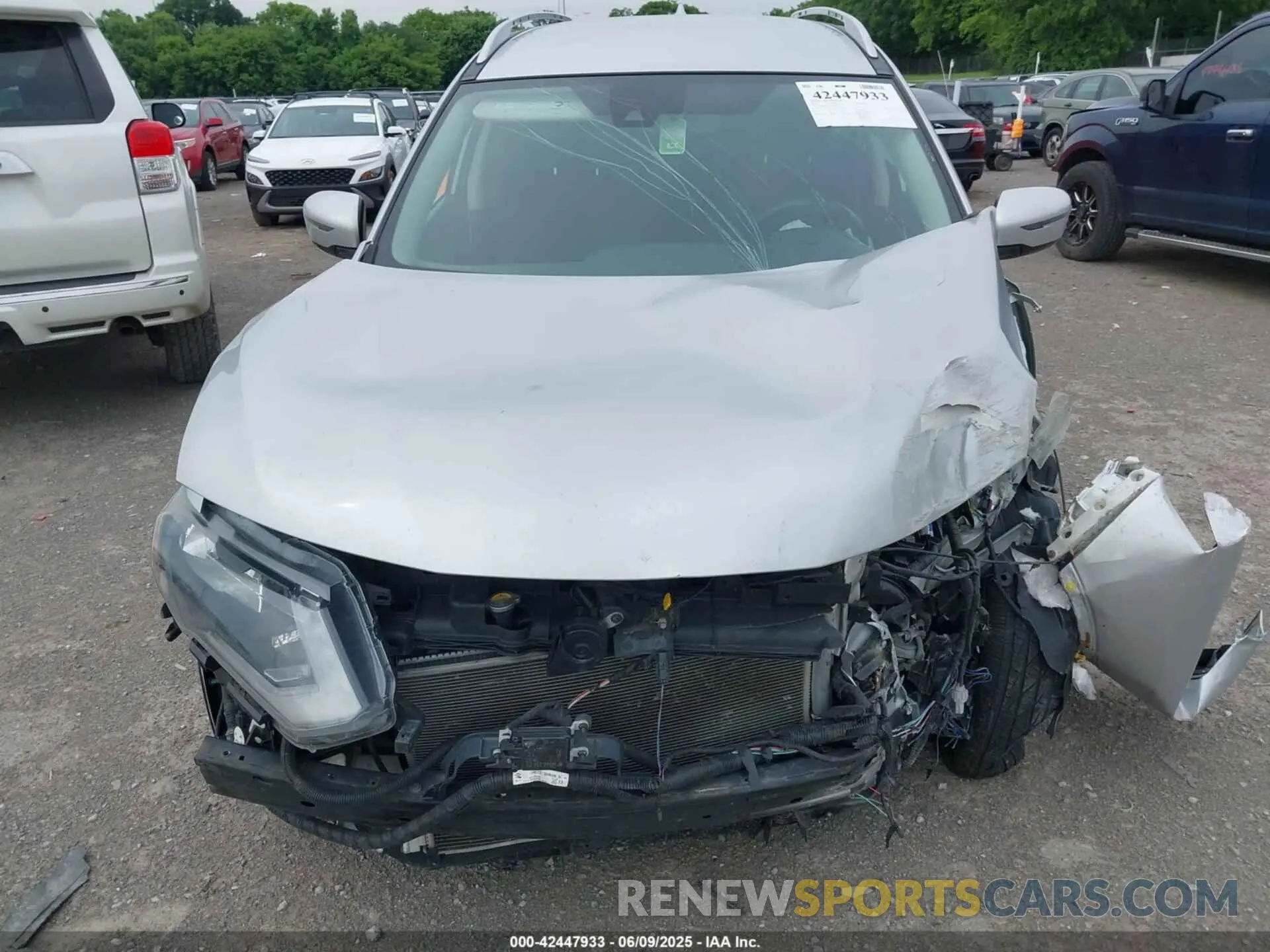 10 Photograph of a damaged car KNMAT2MV7LP537019 NISSAN ROGUE 2020