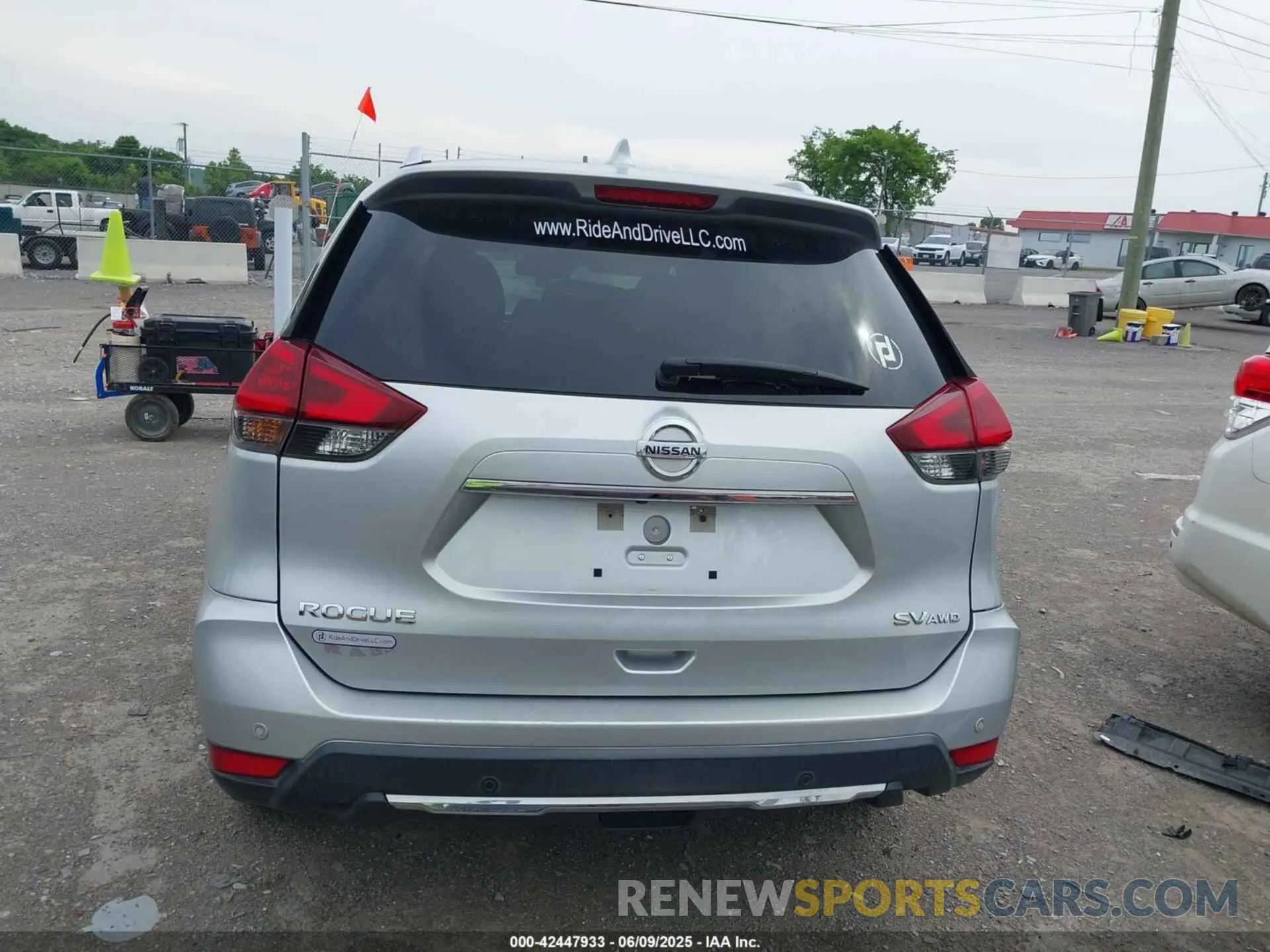 16 Photograph of a damaged car KNMAT2MV7LP537019 NISSAN ROGUE 2020