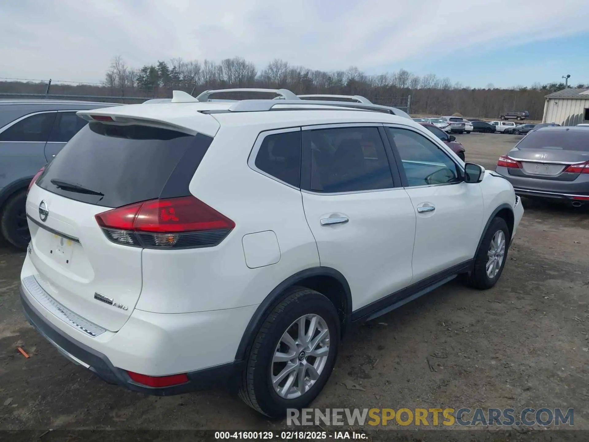 4 Photograph of a damaged car KNMAT2MV8LP504076 NISSAN ROGUE 2020